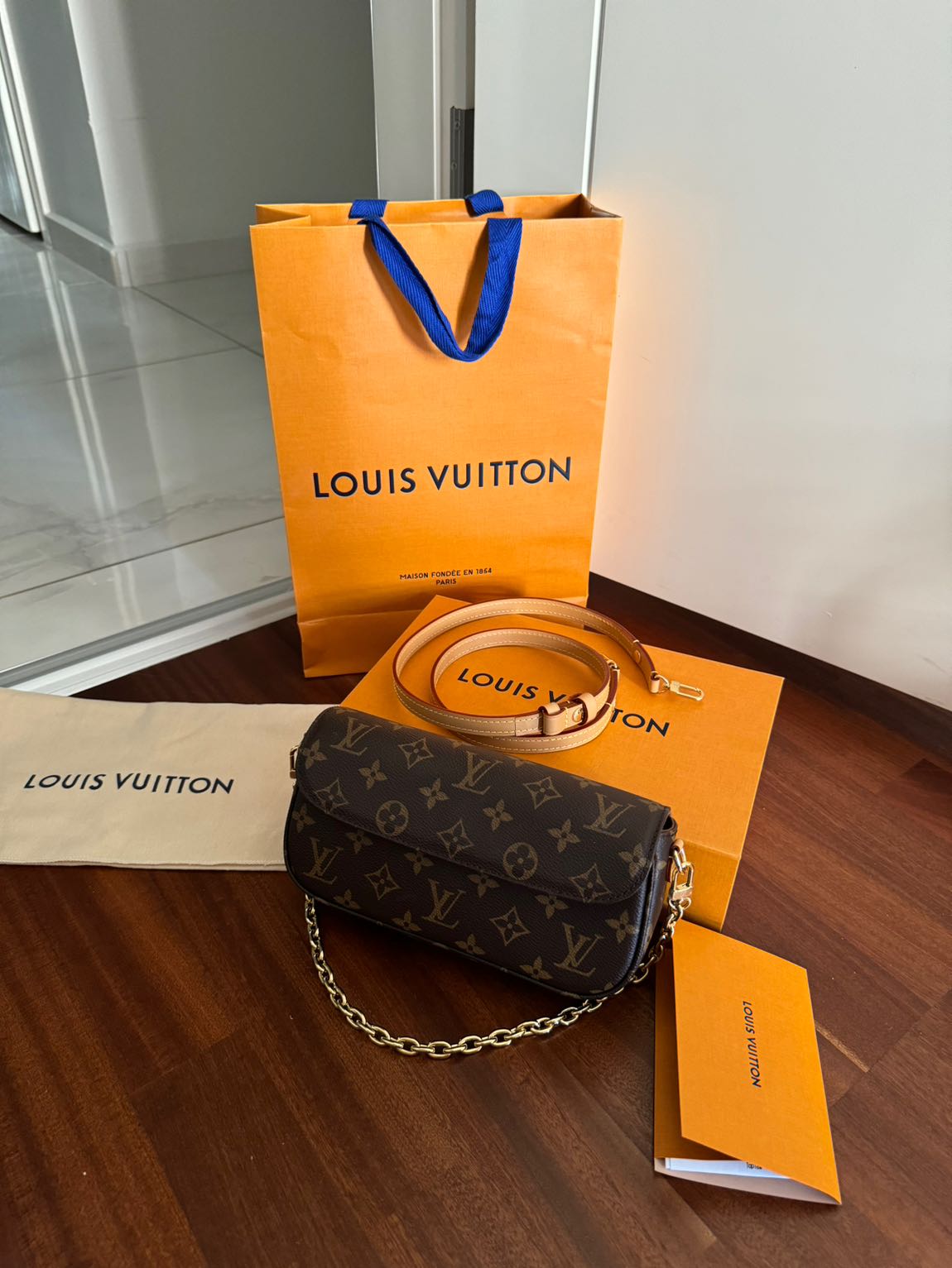 Louis vuitton Wallet on Chain Ivy — görsel 2/7