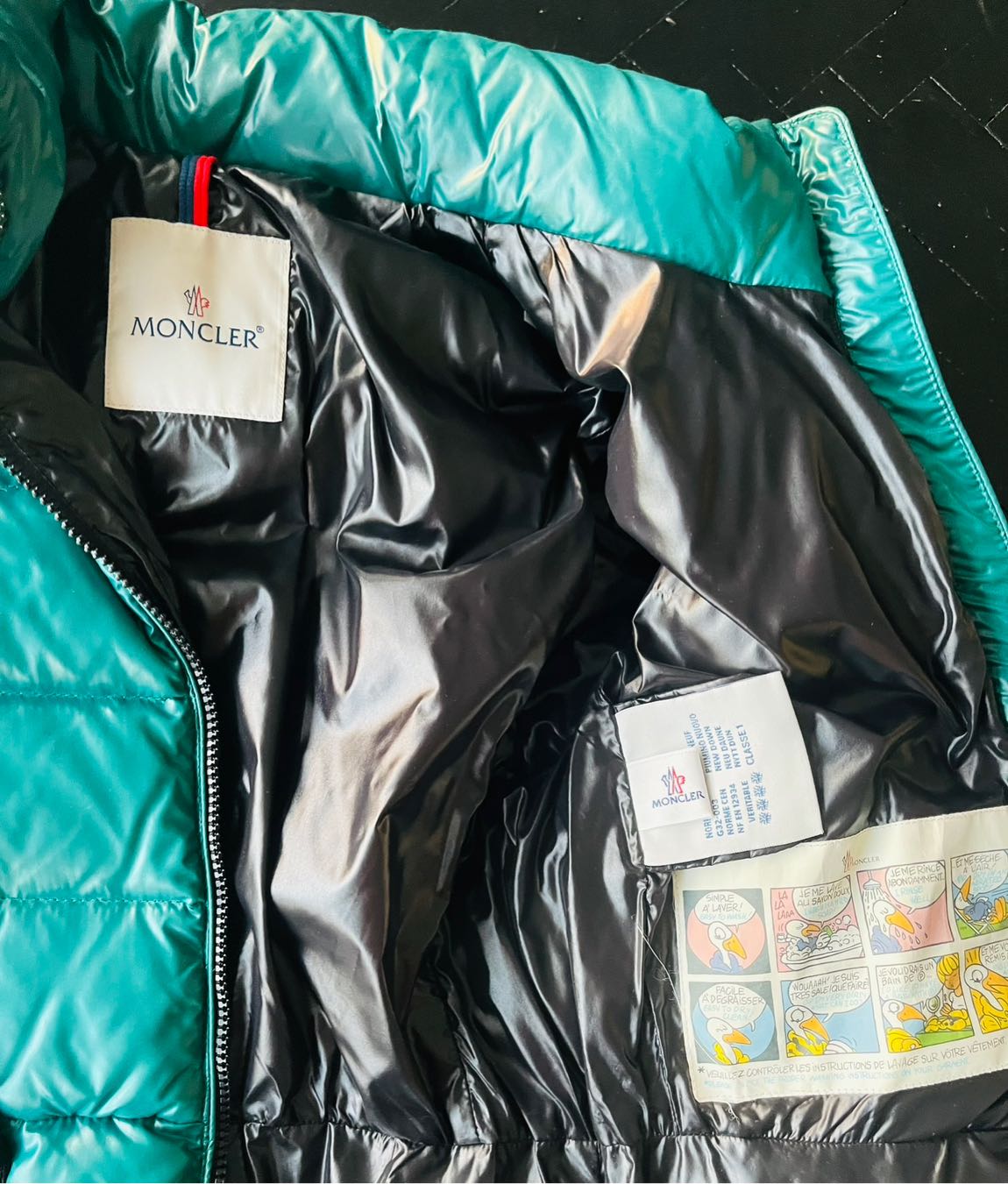 Moncler mont — görsel 6/8