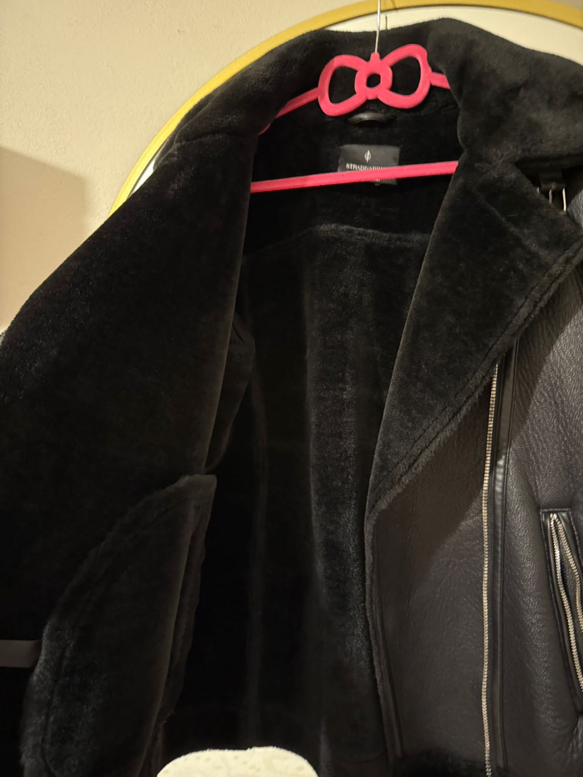 Siyah Suni Deri Detaylı Oversize mont — görsel 3/5