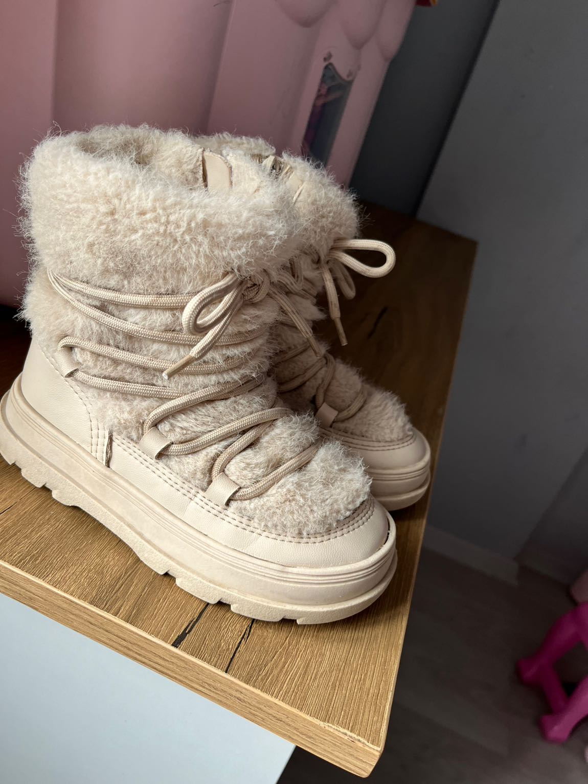 Krem Polar Detaylı Kar Botu — görsel 2/7