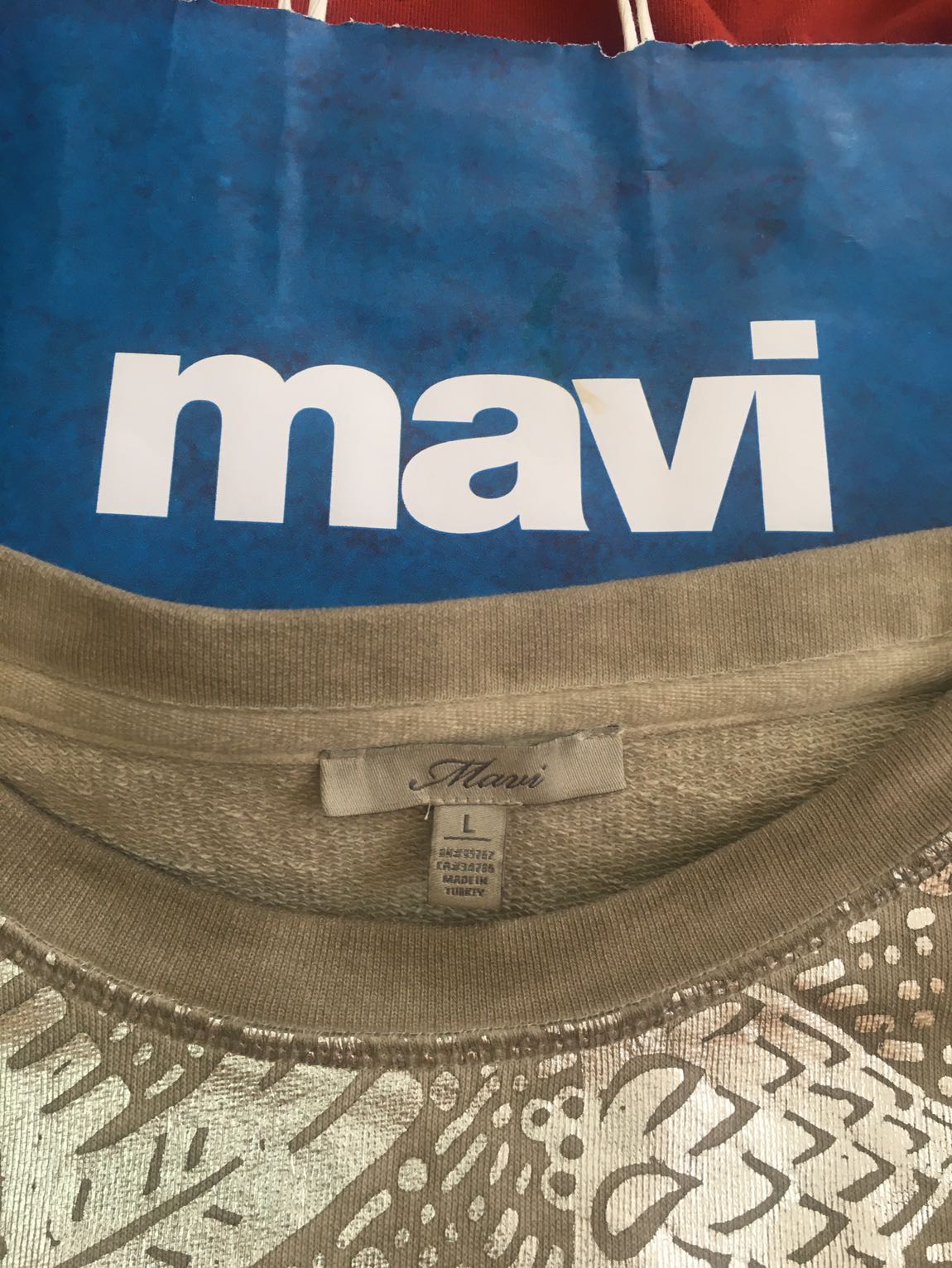 MAVİ JEANS SIFIR ETİKETLİ BEJ SWEATSHİRT — görsel 2/8