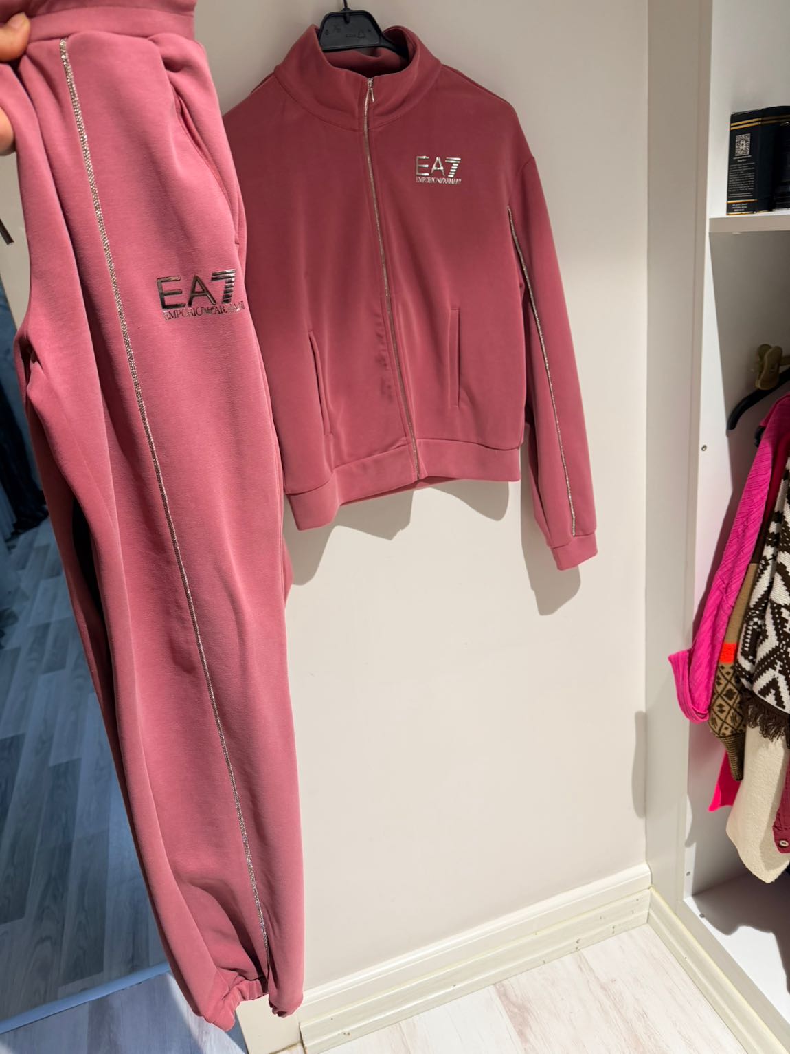 Emporio Armani Pembe Eşofman Altı — görsel 2/3