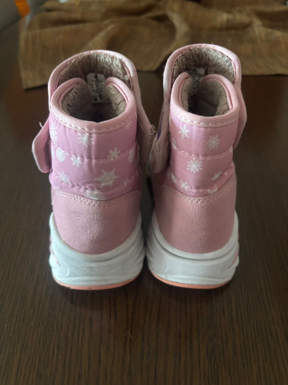 Pembe Vicco Kar Botu — görsel 5/8