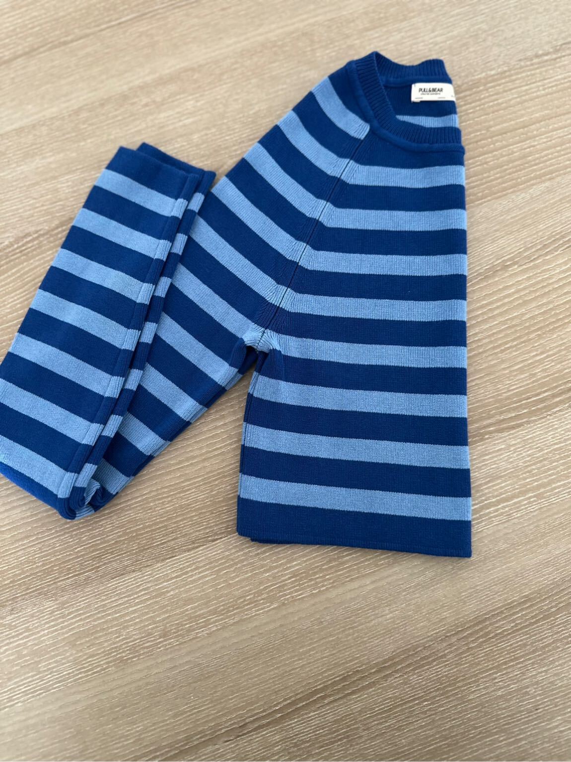 Pull & Bear Çizgili Mavi Crop Kazak — görsel 6/8