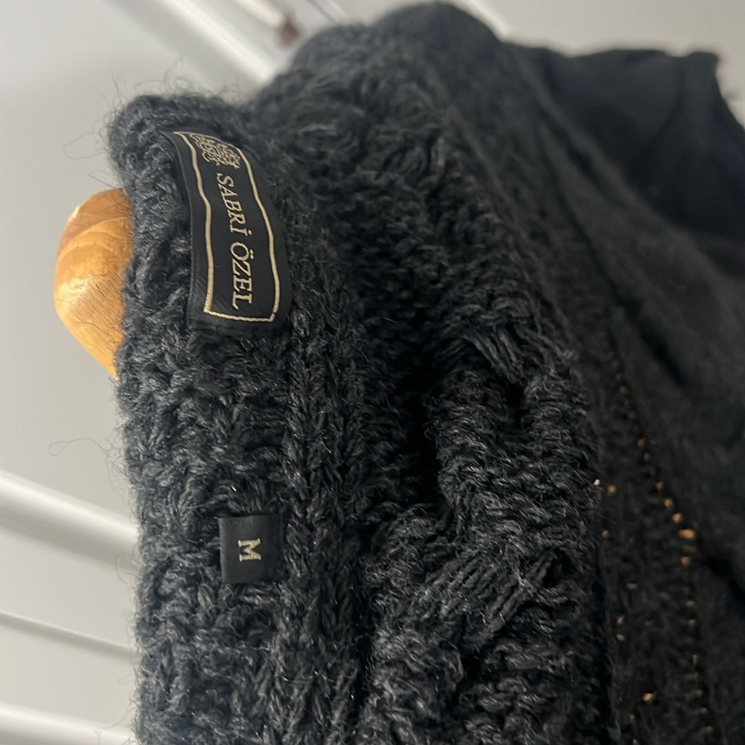 Sabri Özel marka süeter — görsel 4/8