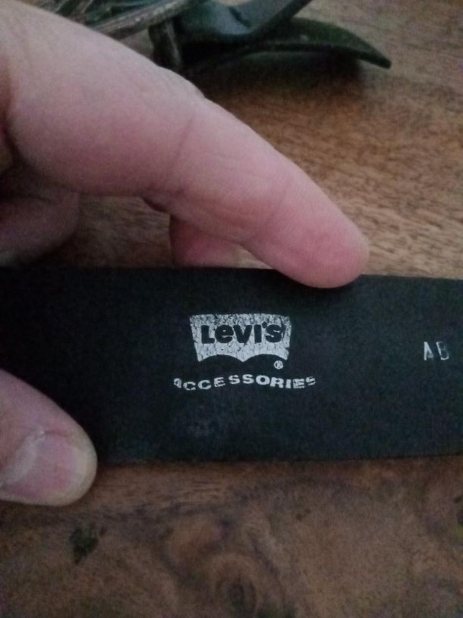 Levi's marka deri erkek kemeri — görsel 3/8