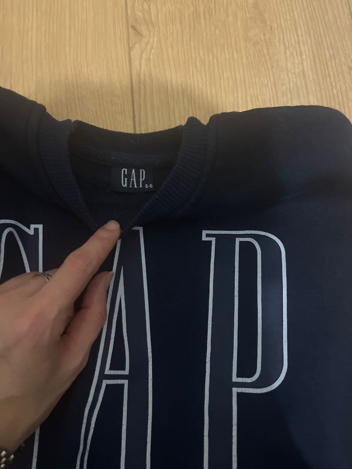 GAP Lacivert Eşofman Takımı — görsel 3/4