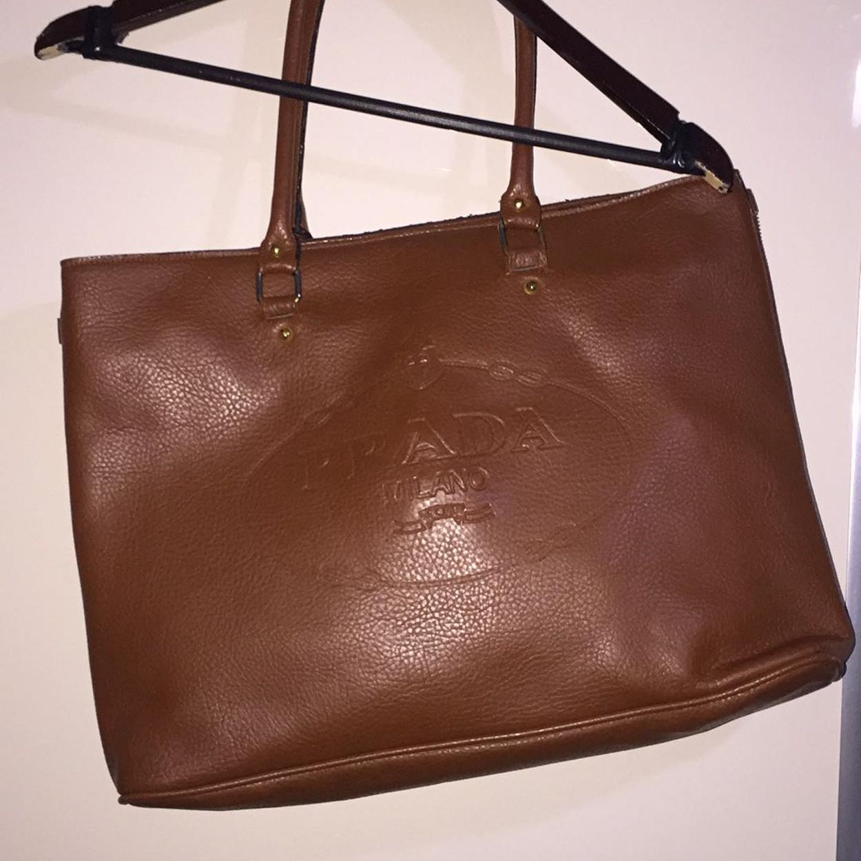 Taba renk prada çanta — görsel 2/4