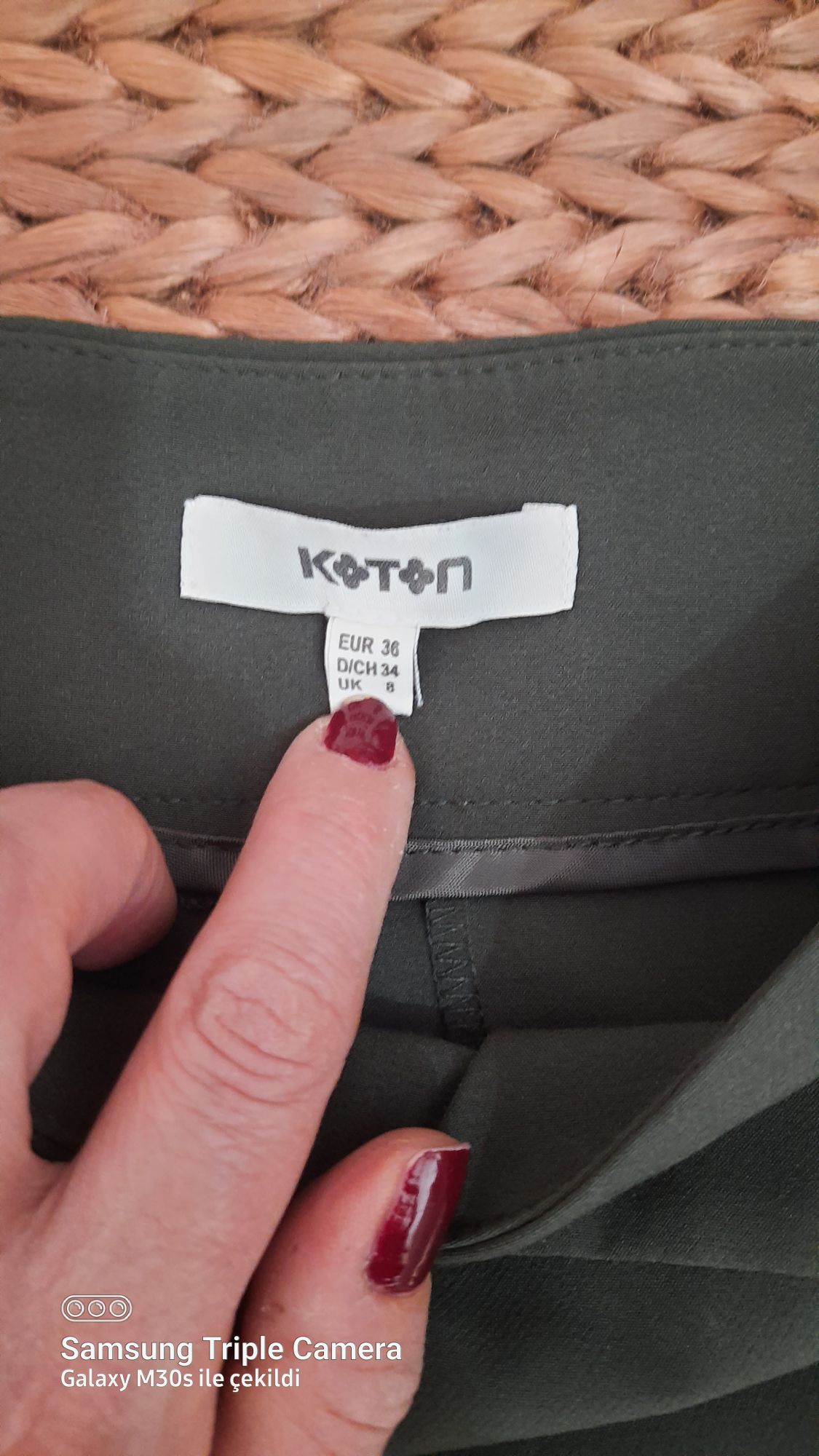 Haki Geniş Paça Pantolon — görsel 3/3