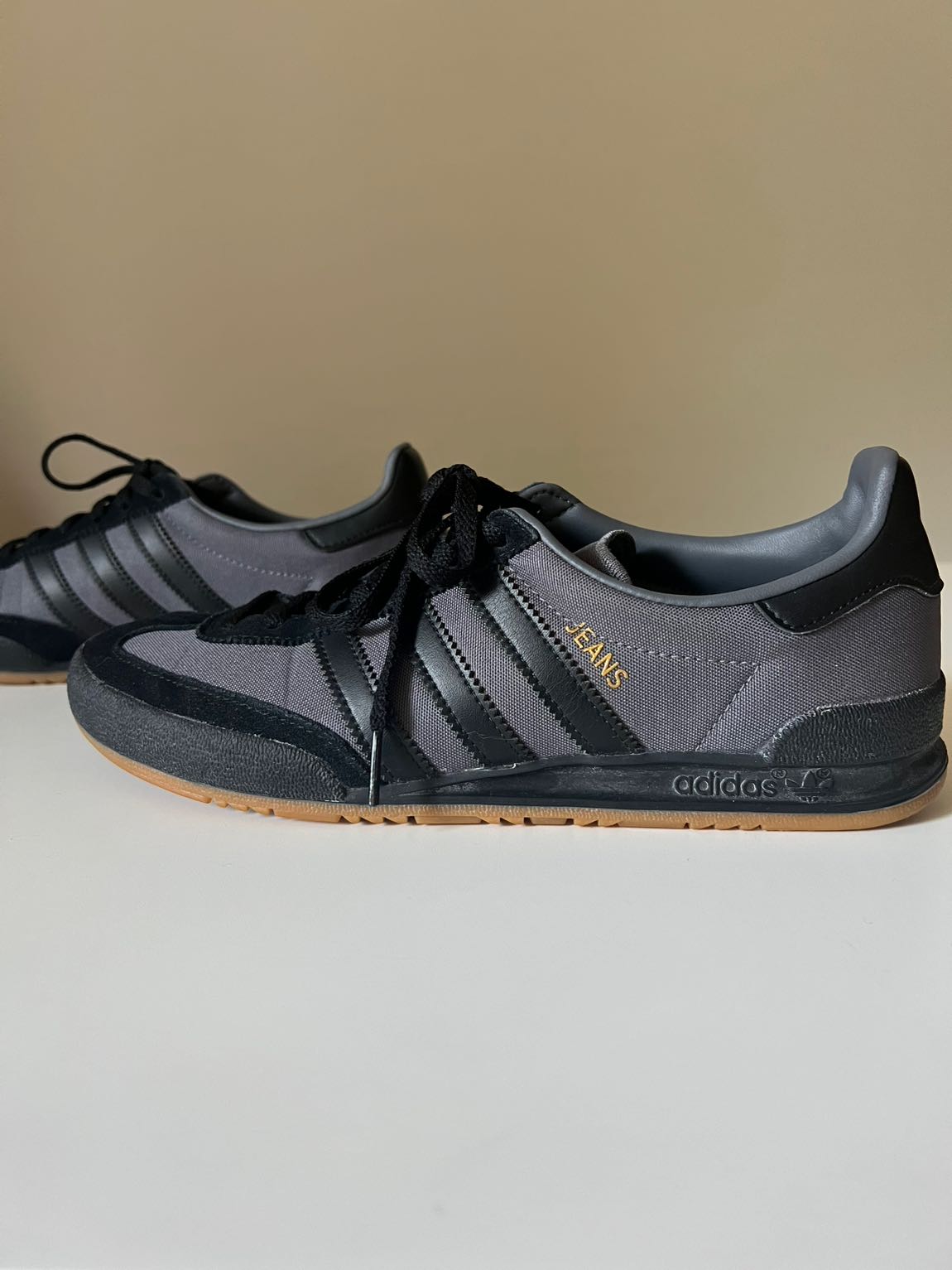Adidas Jeans gri/siyah sneaker — görsel 2/7