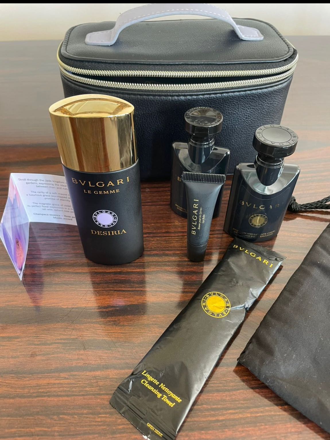 Bvlgari Emirates First Class Canta — görsel 7/8