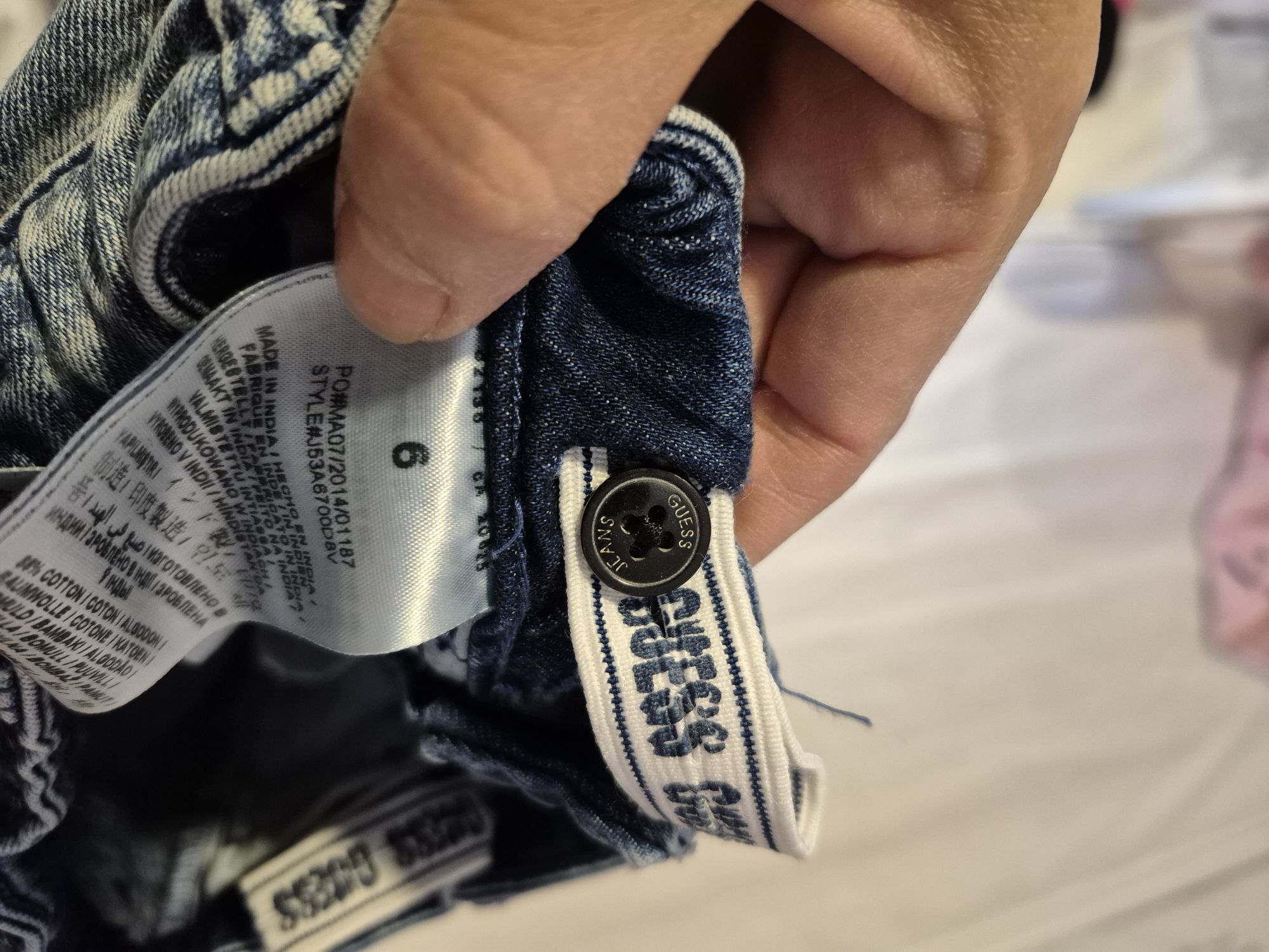 guess ve teessüf jeans — görsel 3/7