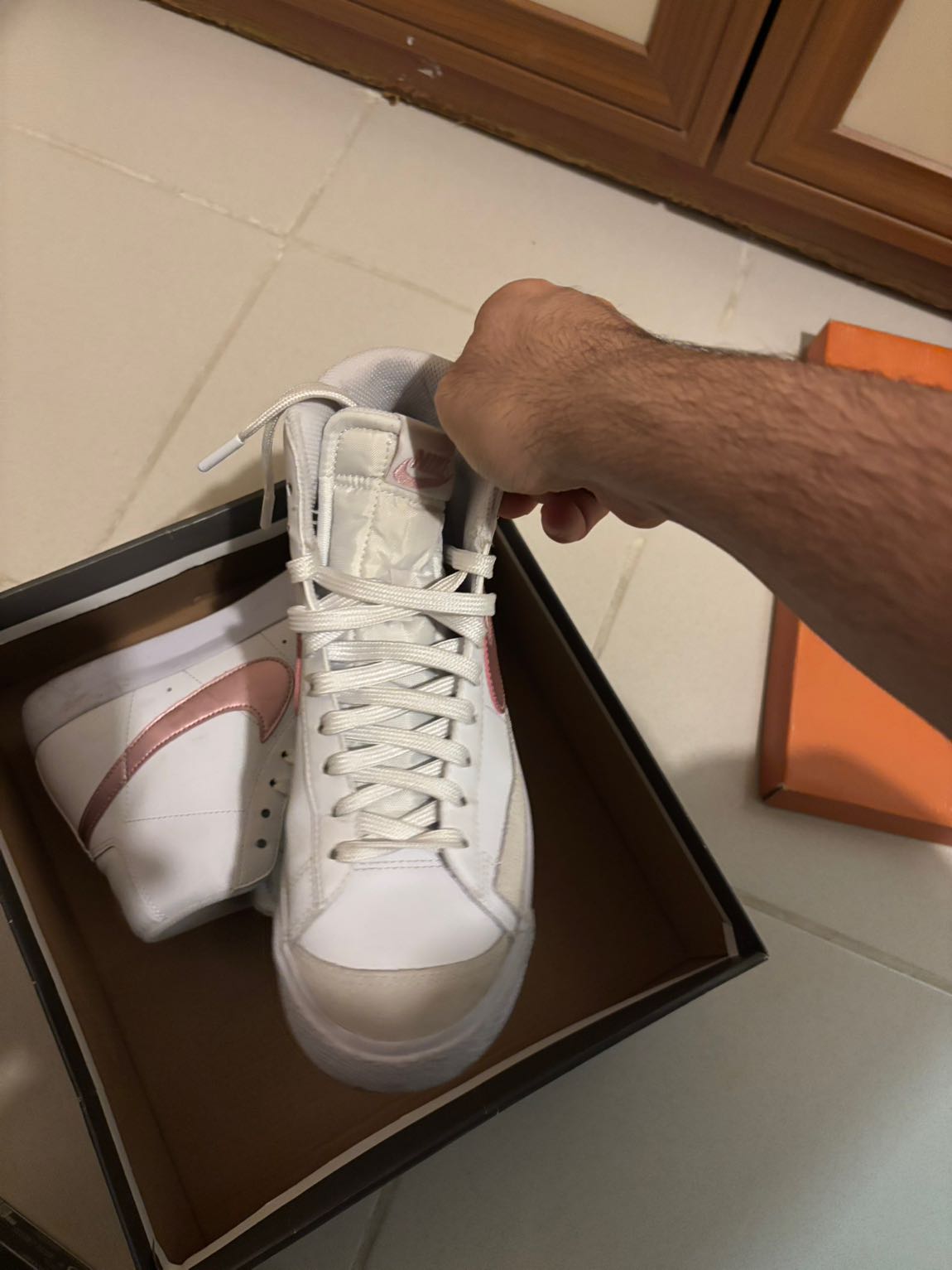 NIKE BLAZER MID – BEYAZ / PEMBE — görsel 3/4
