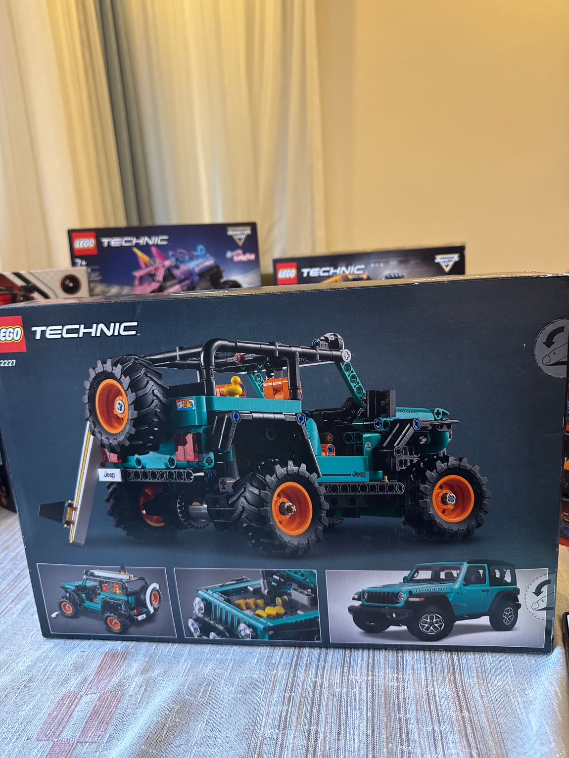 LEGO Technic Jeep Wrangler Rubicon Yapı — görsel 2/4