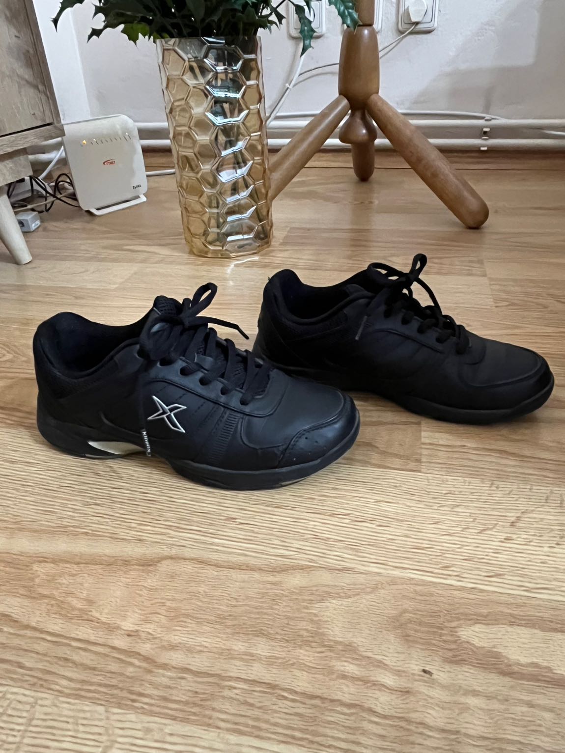 Kinetix Spor Ayakkabı — görsel 2/5