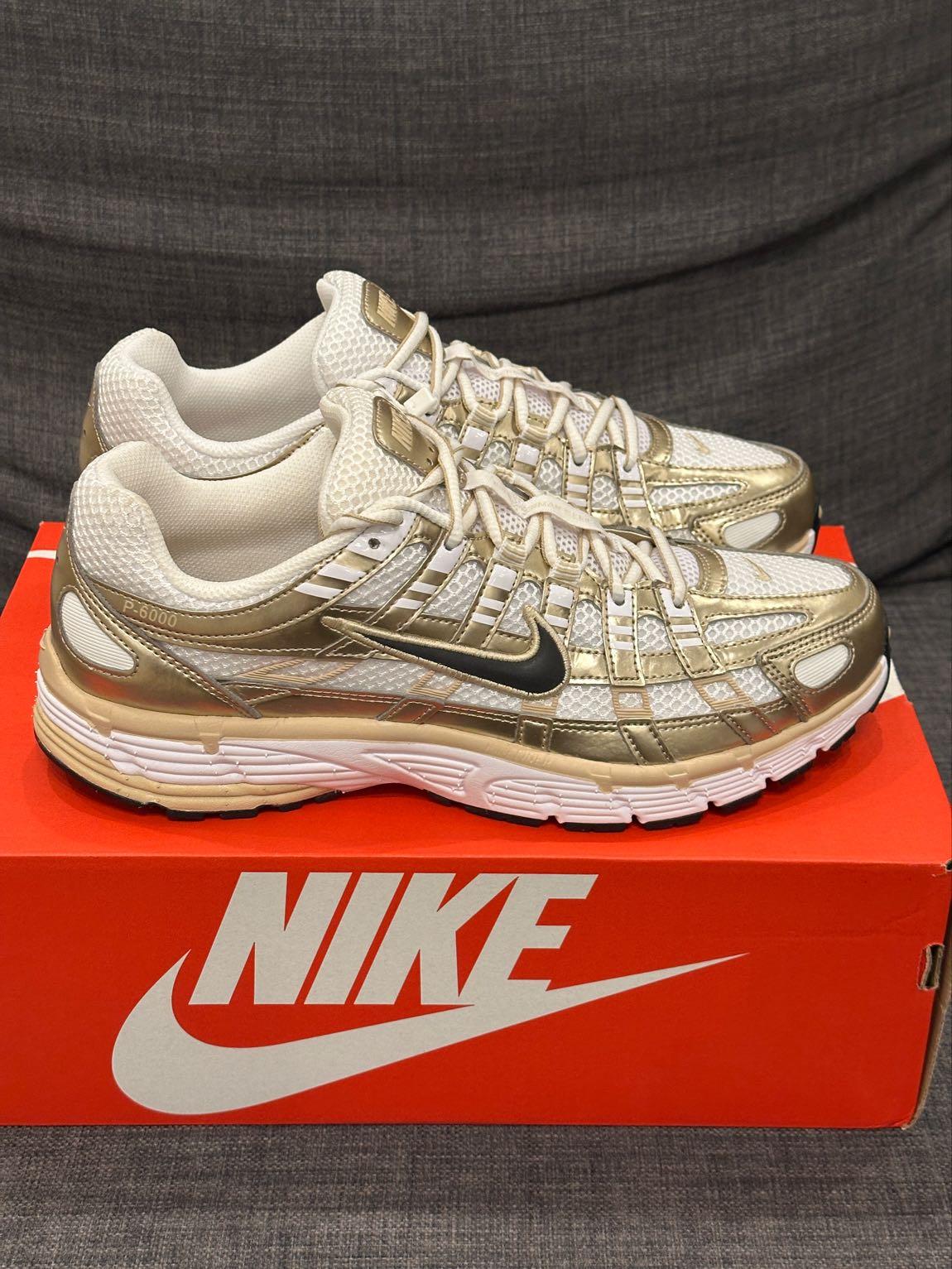 P-6000 White Grain Metallic Gold — görsel 3/8