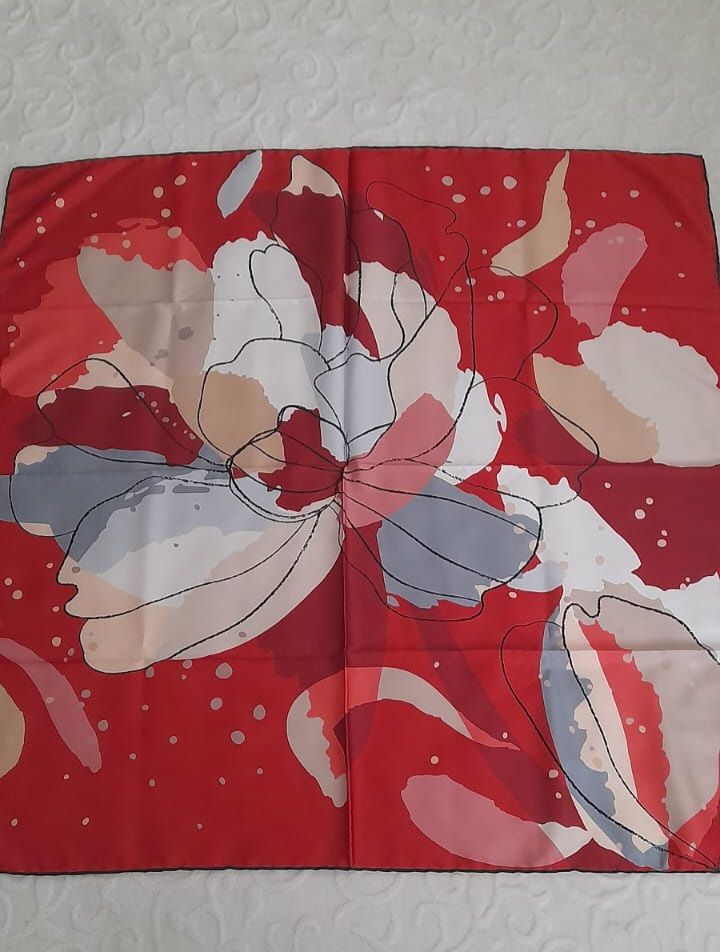 Armine Eşarp — görsel 2/3