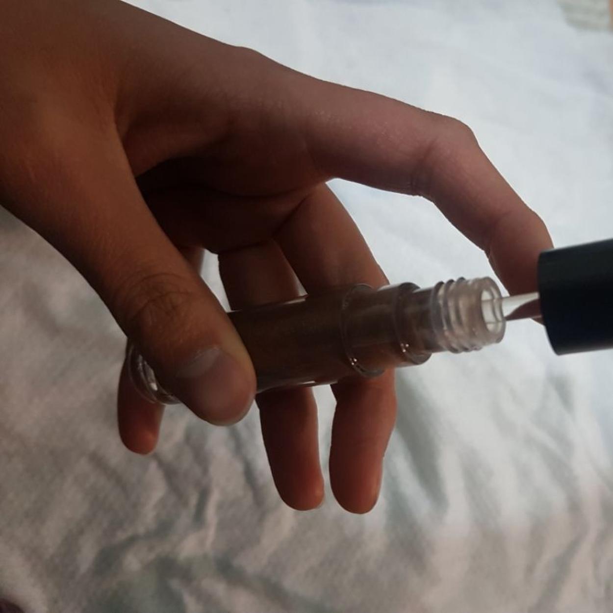 mac lipglass — görsel 2/6
