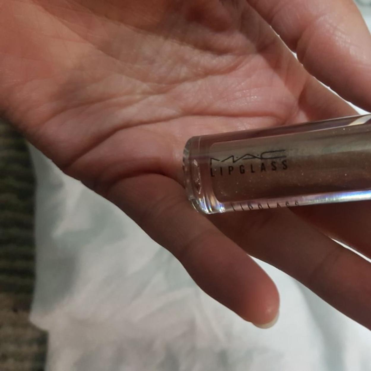 mac lipglass — görsel 3/6