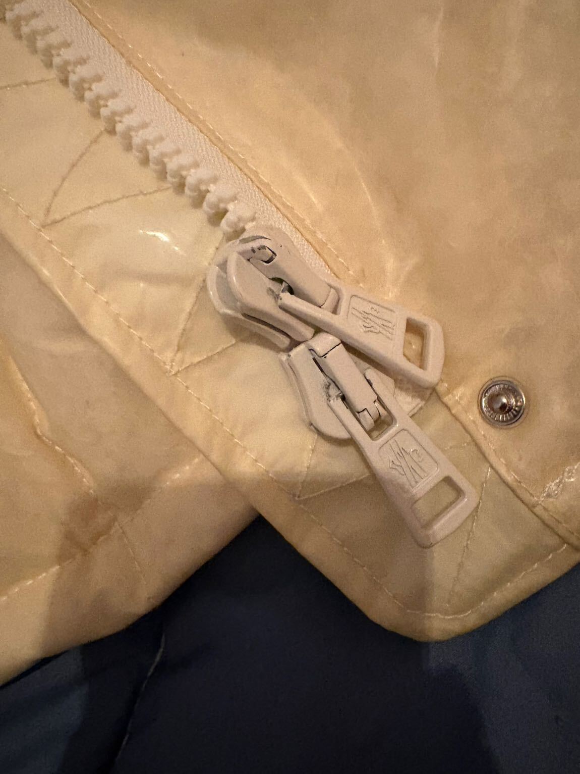 ÇOK ÖZEL Moncler Krem ŞEFFAF Şişme Mont — görsel 5/6