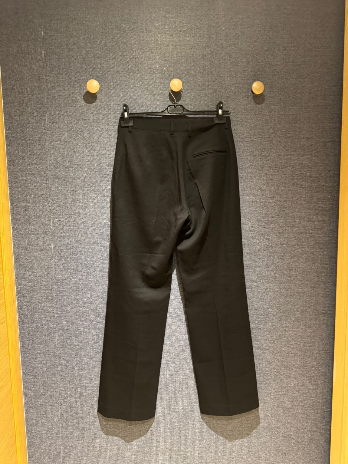 Siyah kaşmir pantolon — görsel 3/4