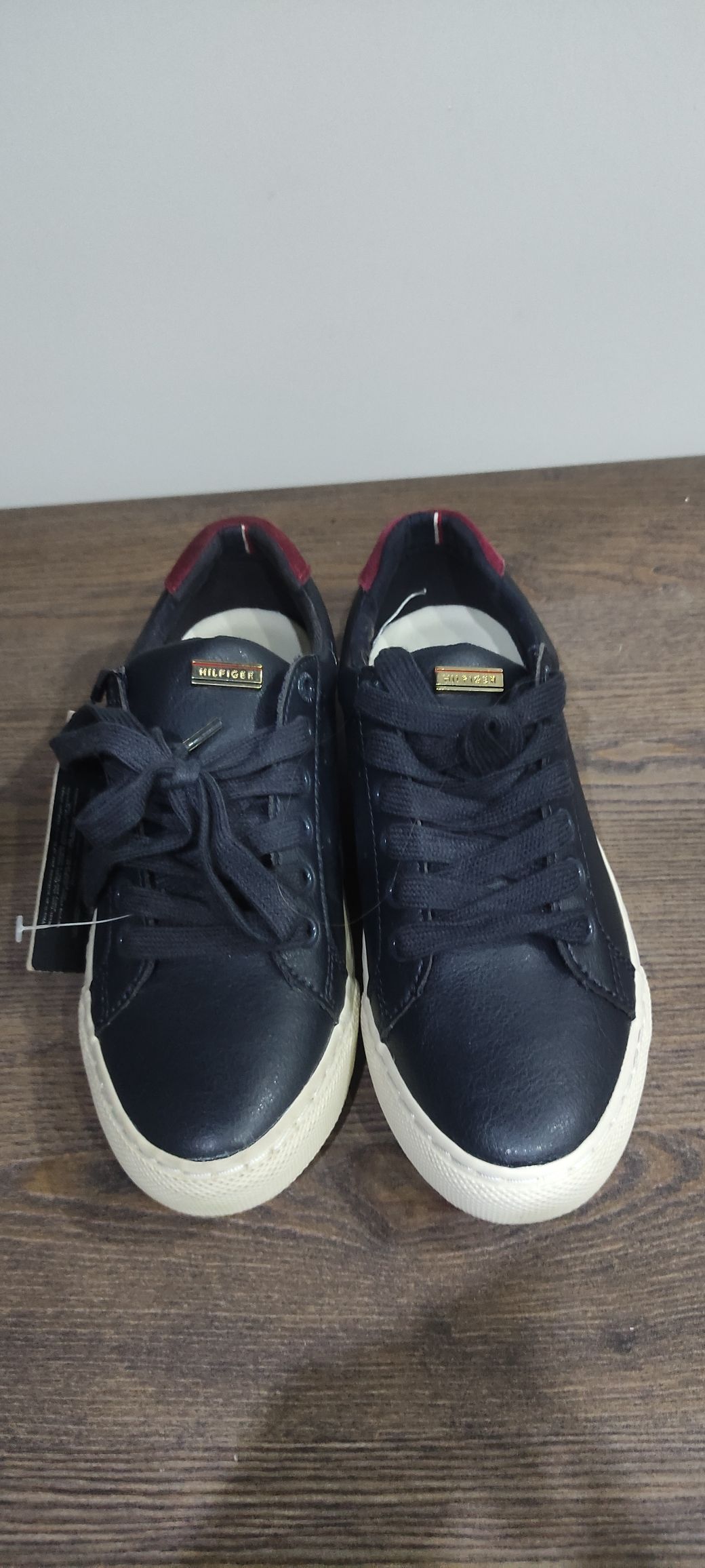 TOMMY HİLFİGER — görsel 5/8
