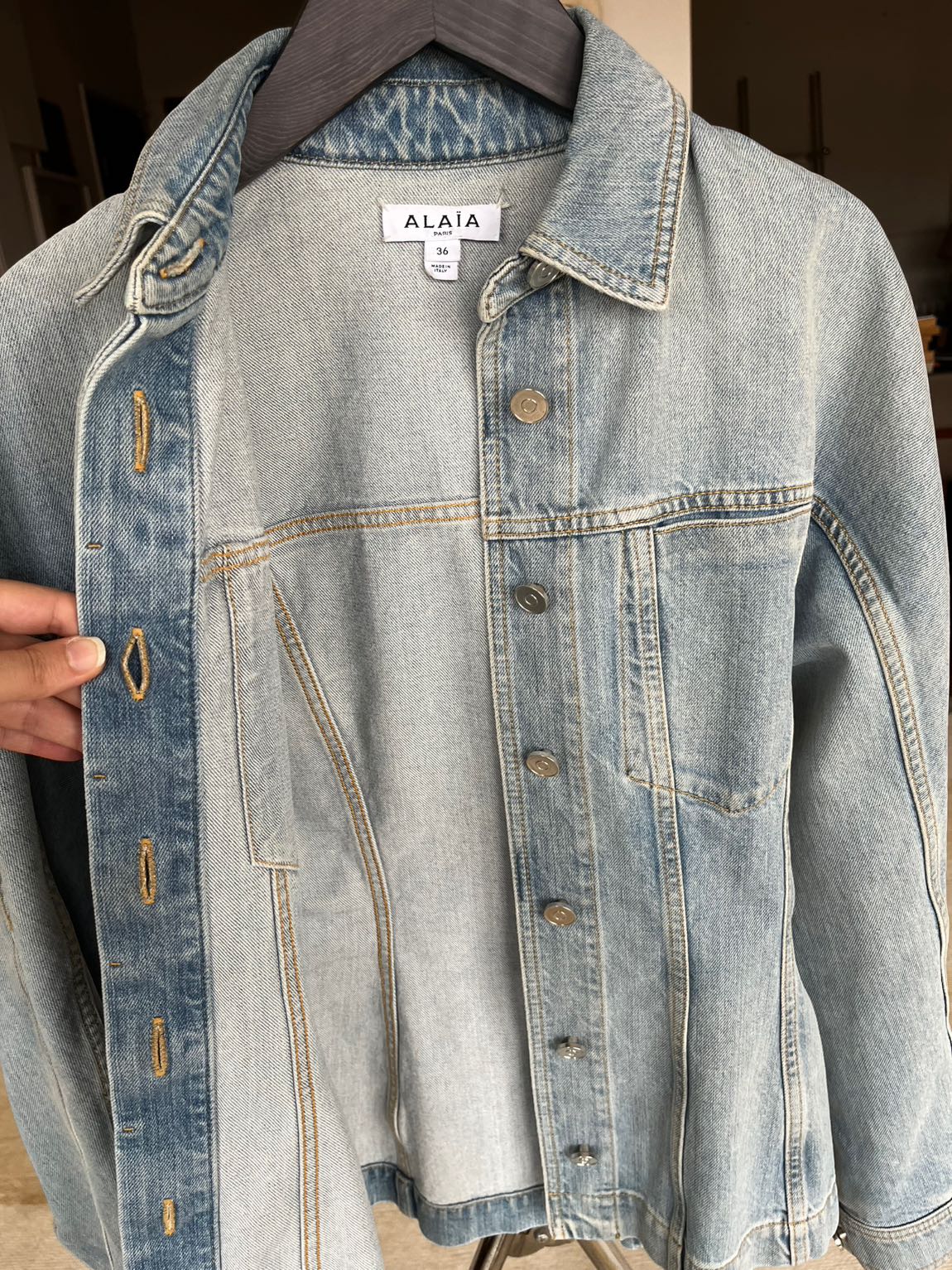Alaia — görsel 3/6
