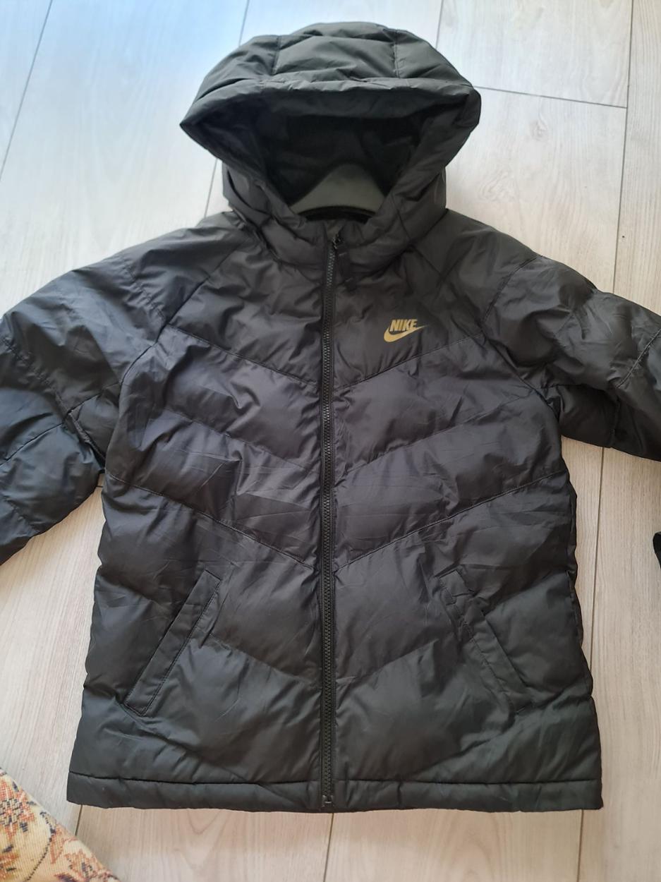 Nike mont — görsel 3/5