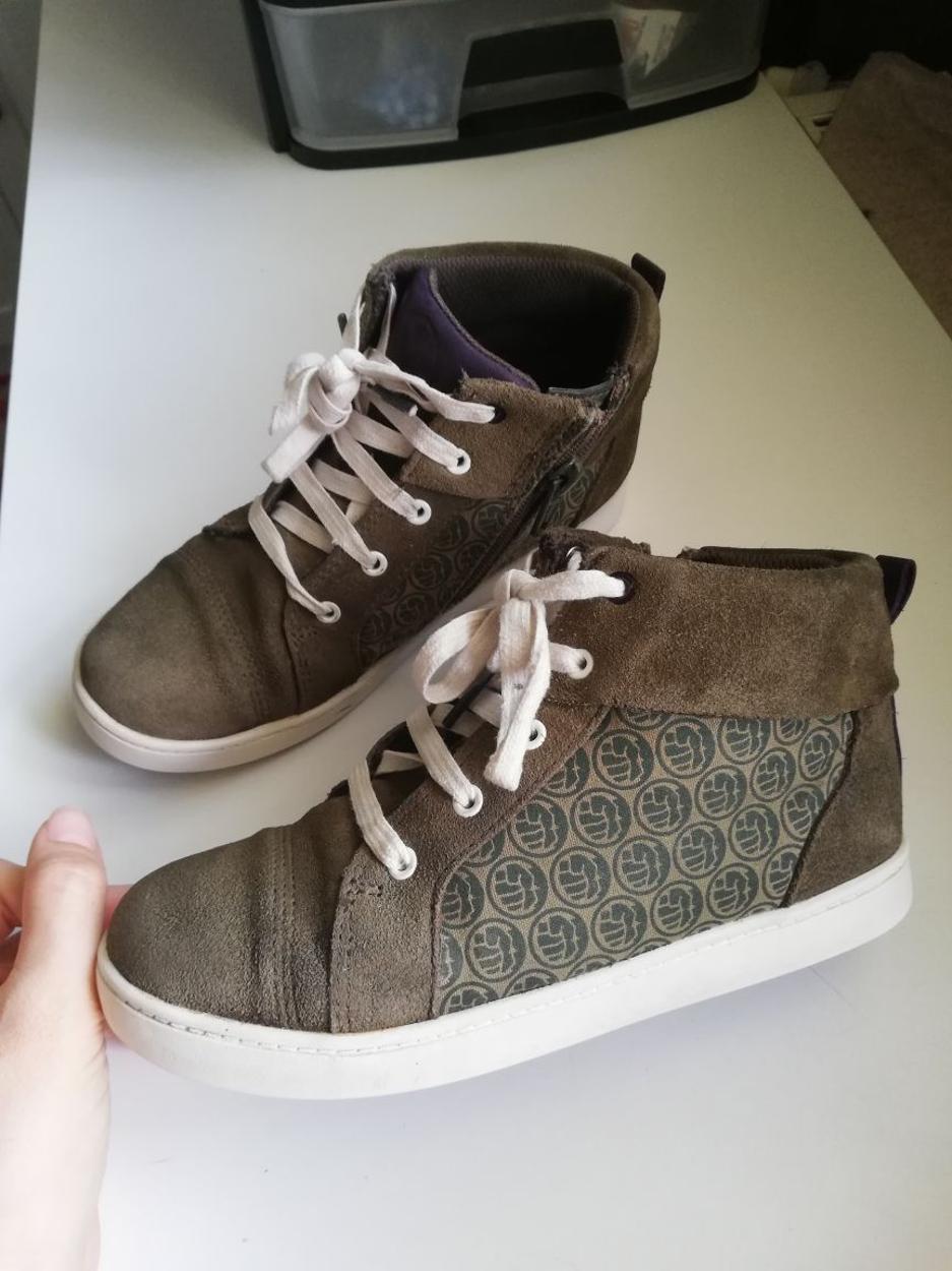 çocuk botu — görsel 2/7