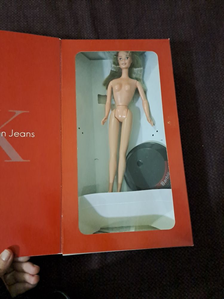 calvin klein jeans barbie — görsel 2/4