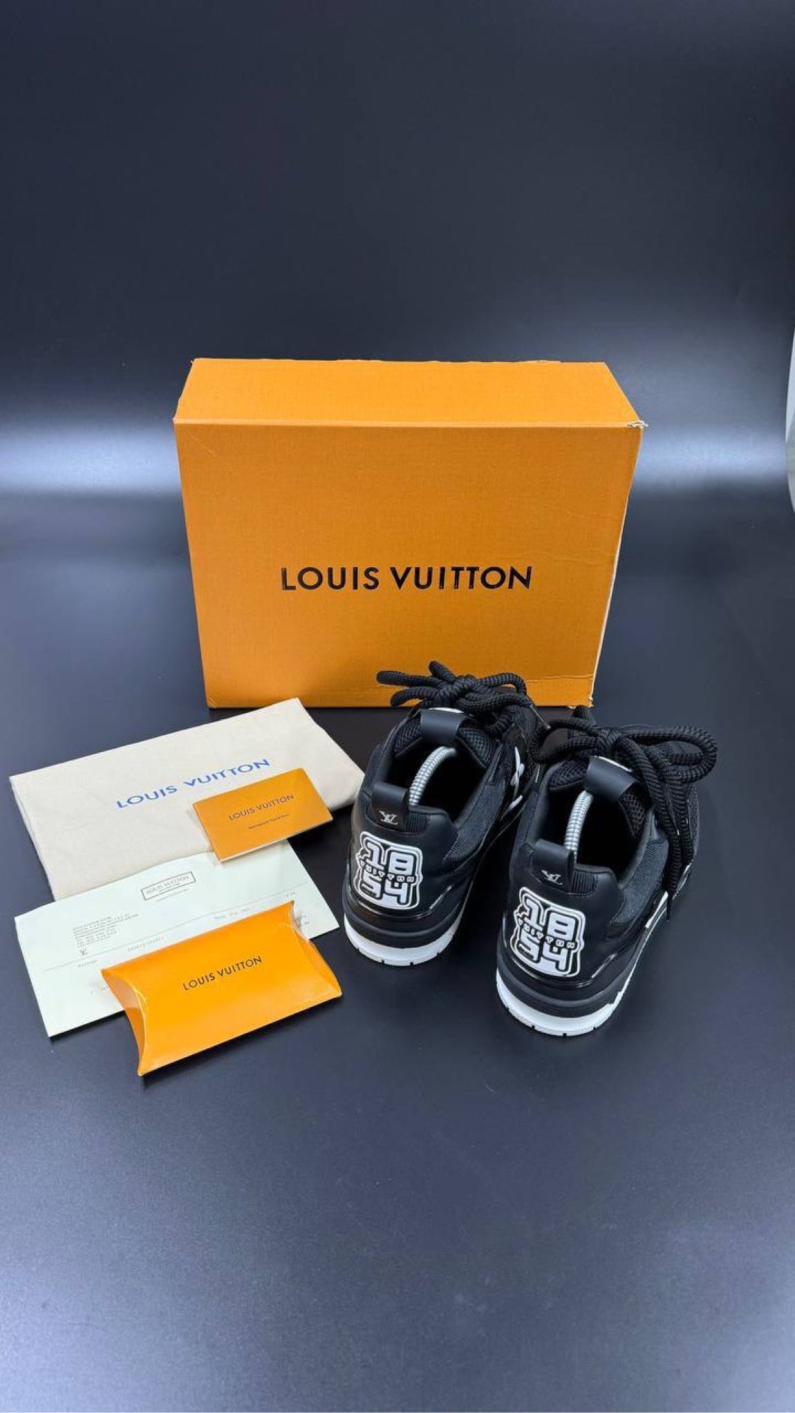 LOUIS VUITTON — görsel 5/5
