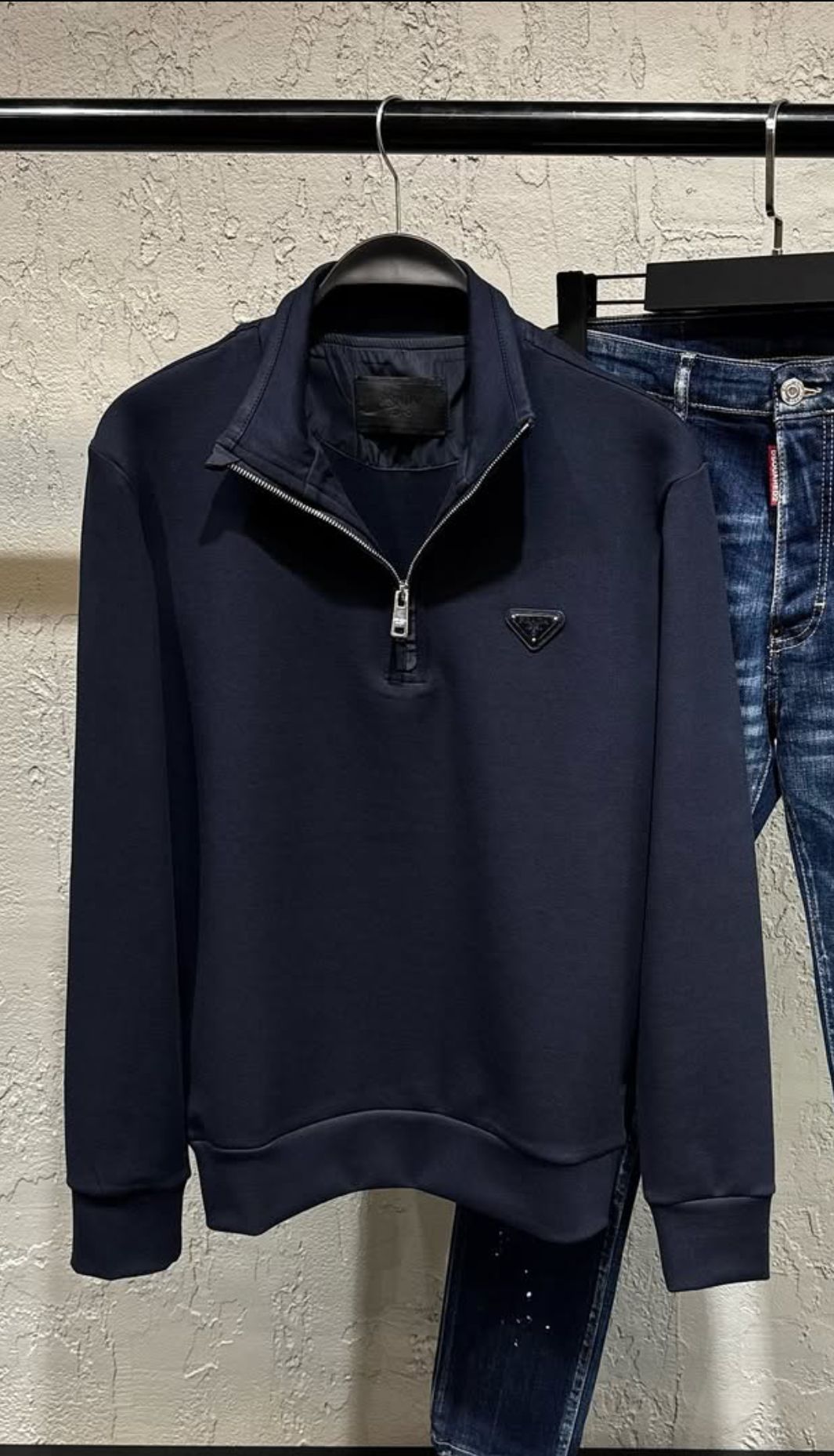 PRADA — görsel 2/3