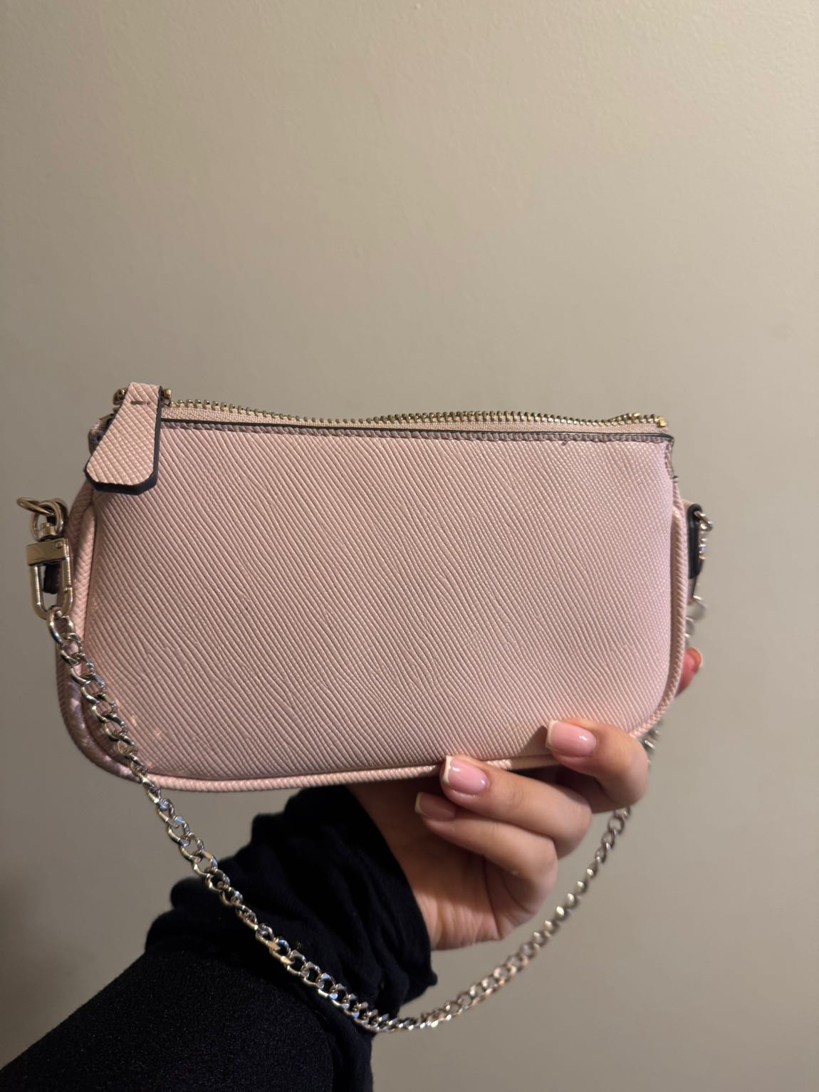 Guess çanta — görsel 2/4
