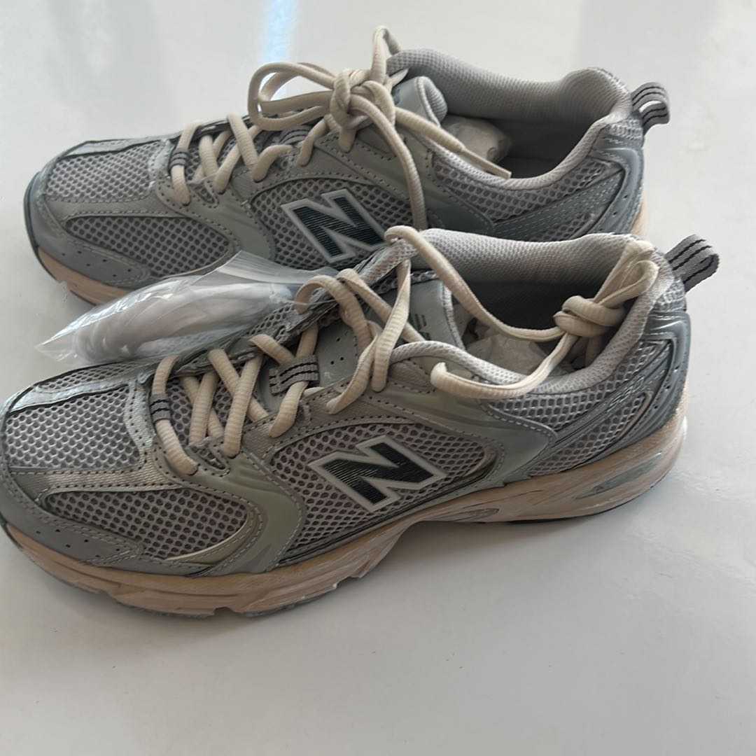 Gri limited edition New Balance — görsel 3/7