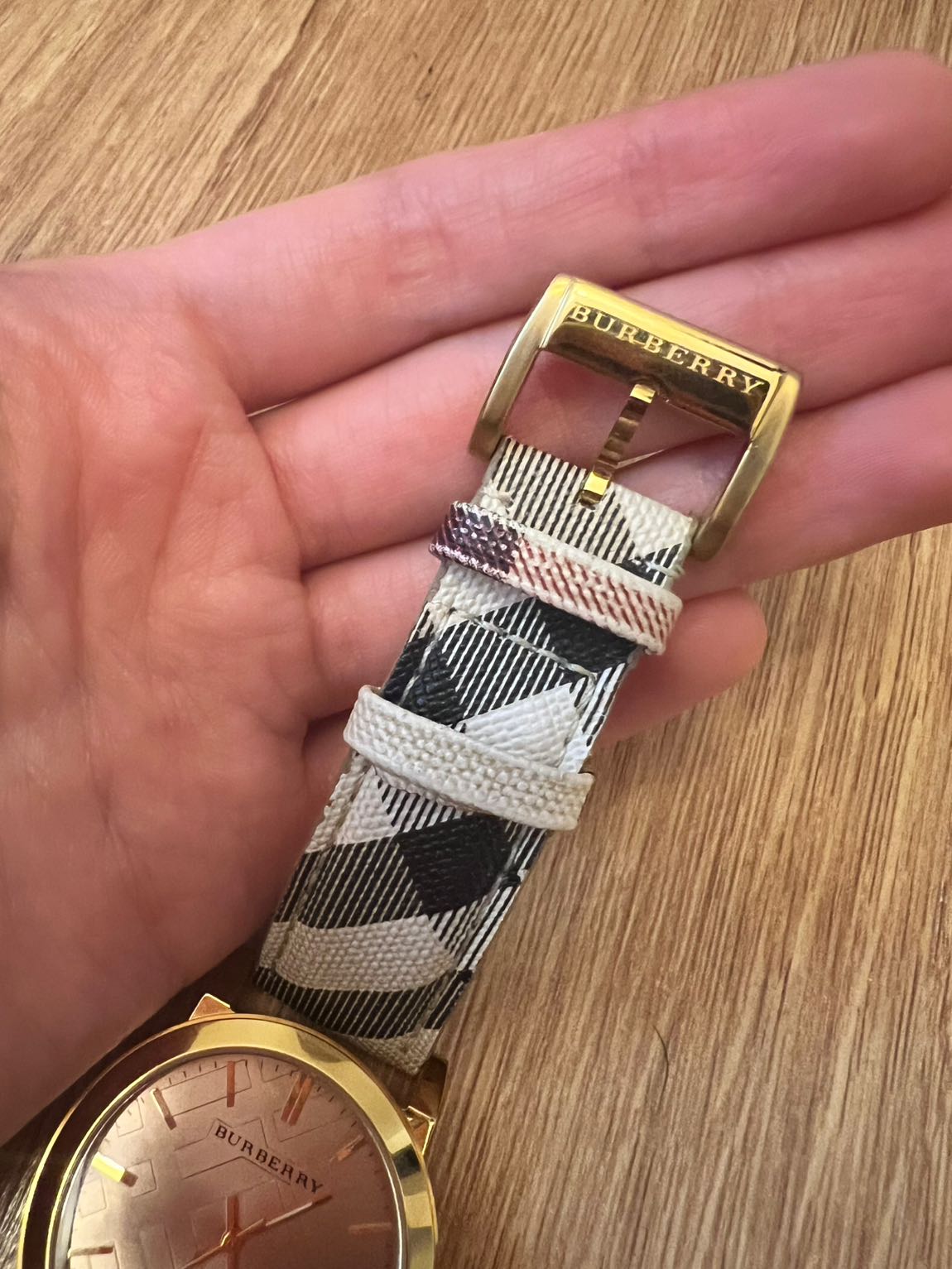Orjinal Burberry Saat — görsel 3/6