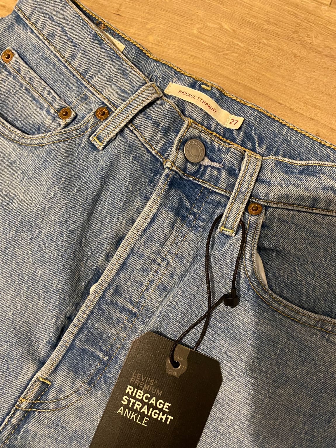 Levis ribcage jean — görsel 2/9