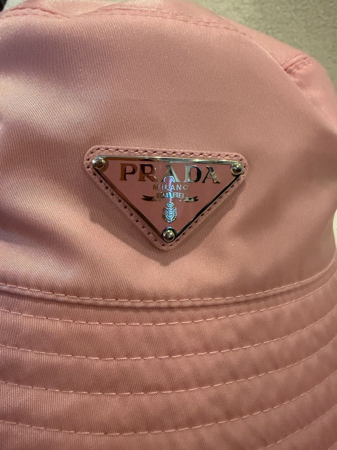 Prada Şapka — görsel 5/5