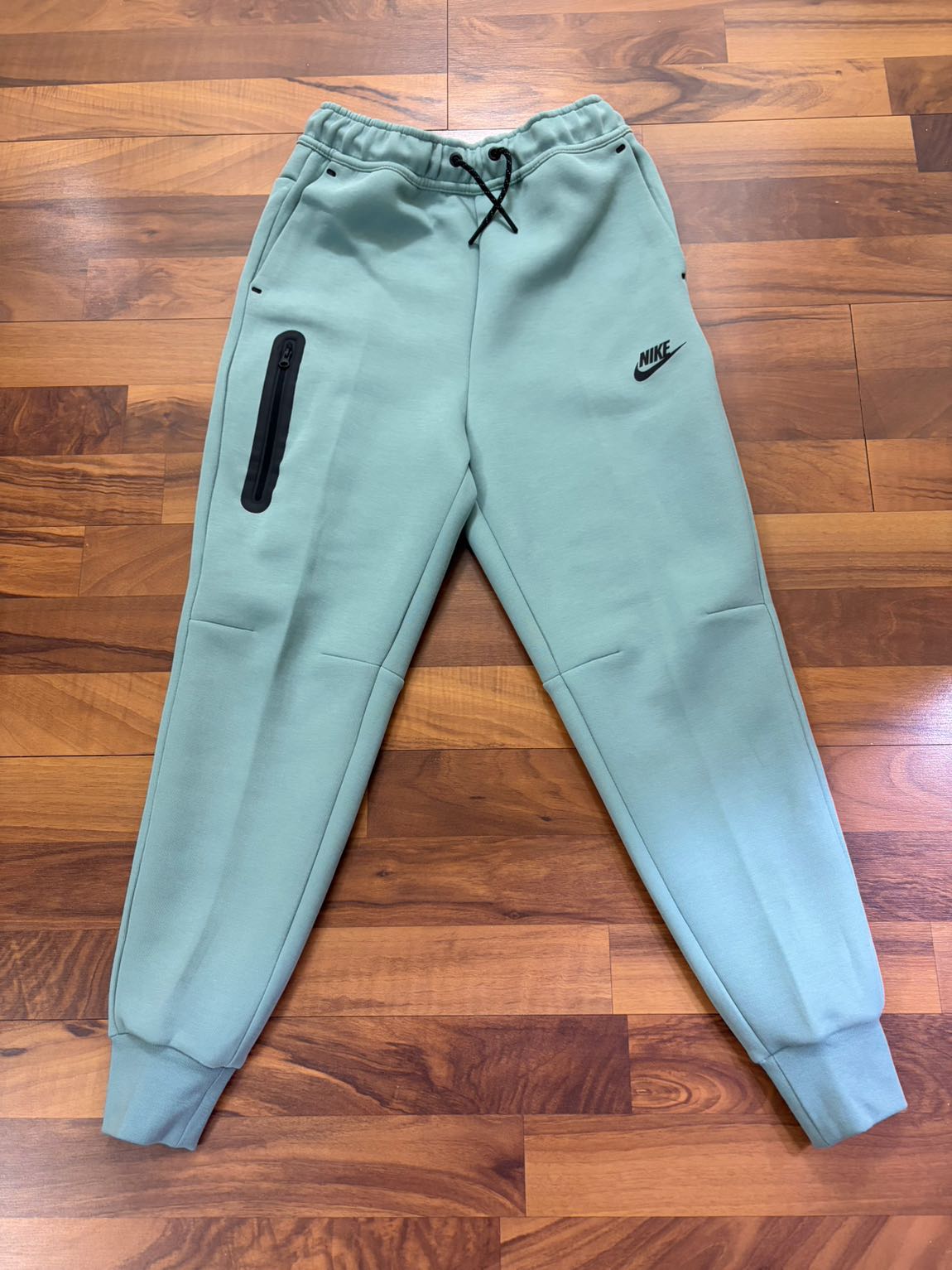 Nike Tech Fleece Jogger — görsel 4/8