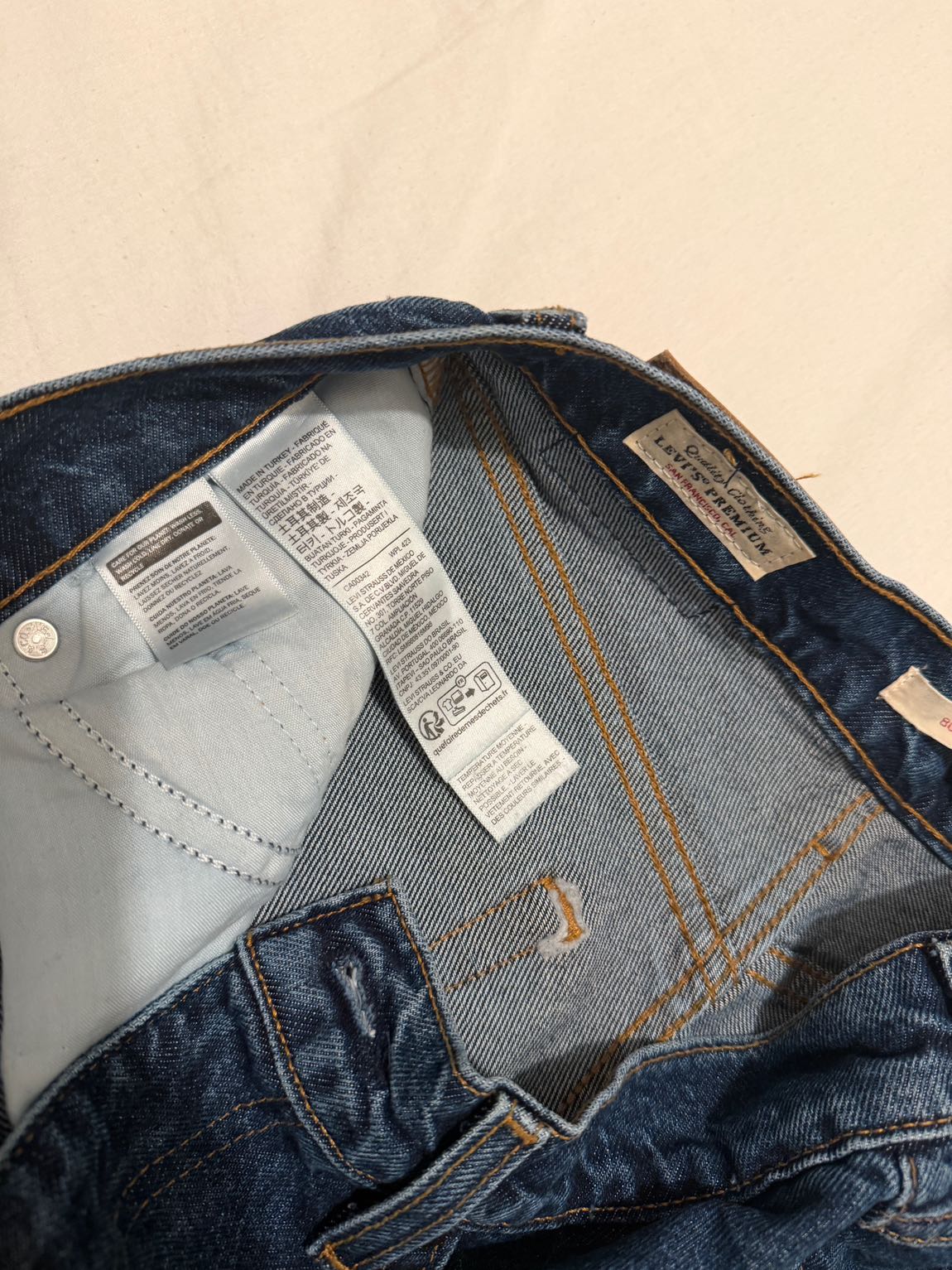 Levis mom jean — görsel 3/8
