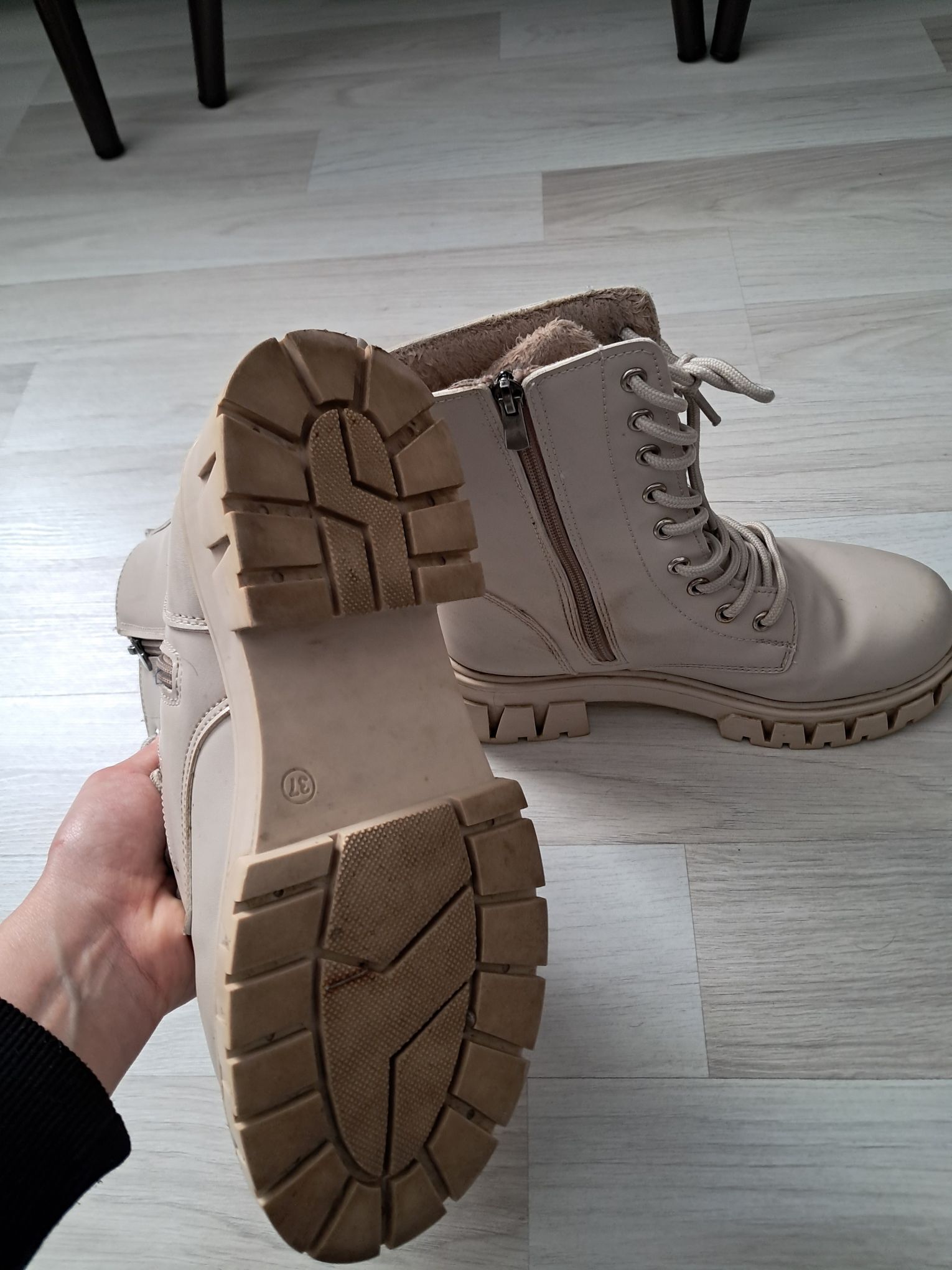 37 Numara Kadın Bot — görsel 4/7