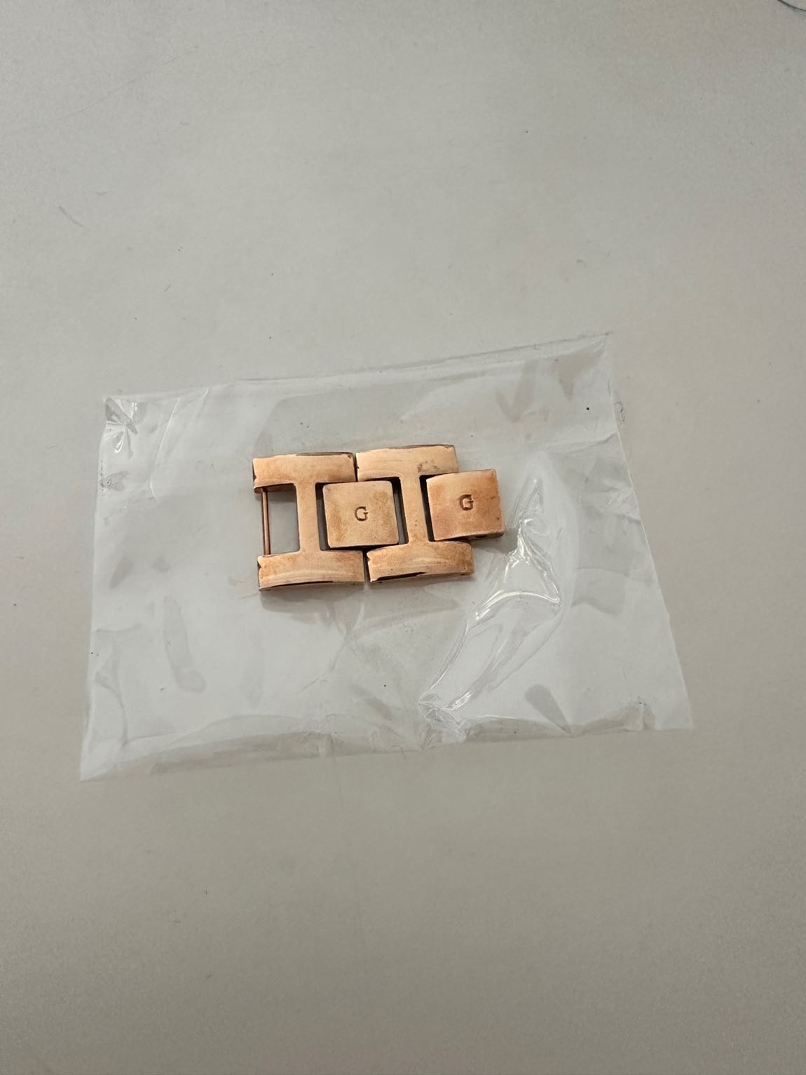 Guess saat — görsel 6/8