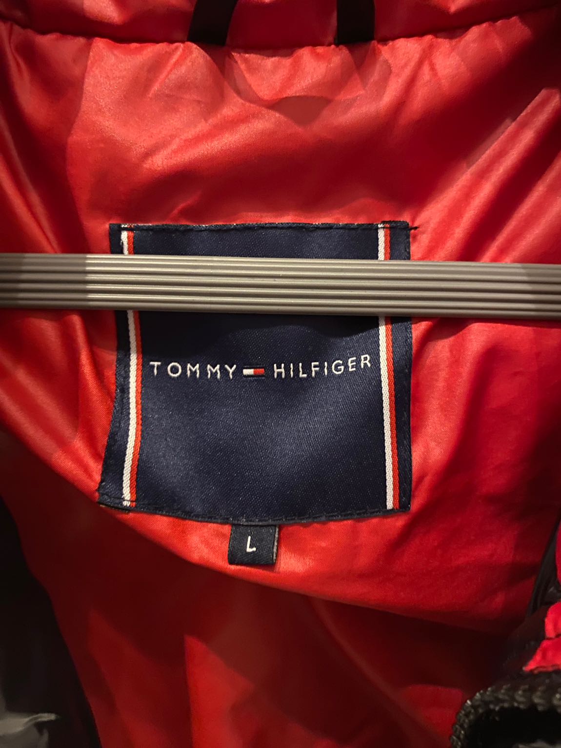 tommy hilfiger parlak şişme yelek — görsel 5/8