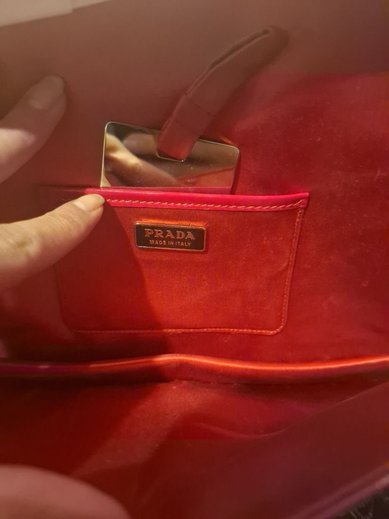 prada clucth — görsel 4/7