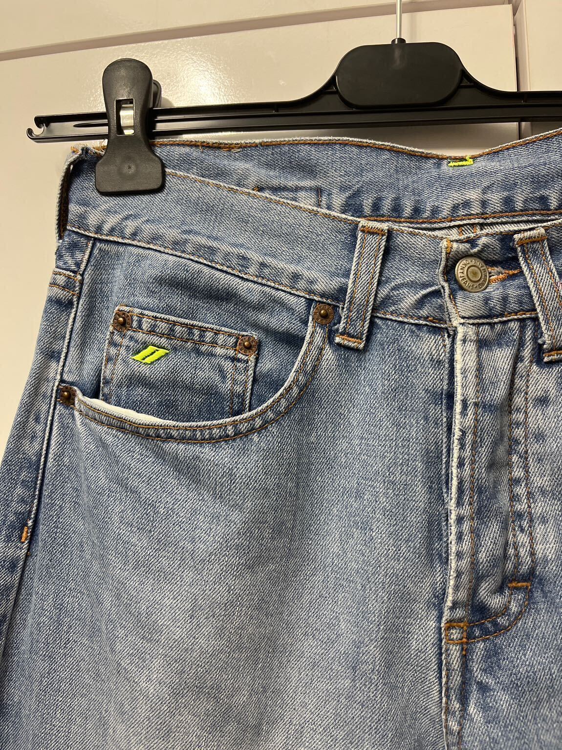 DKNY Straight Açık Kot Jean Pantolon — görsel 2/6