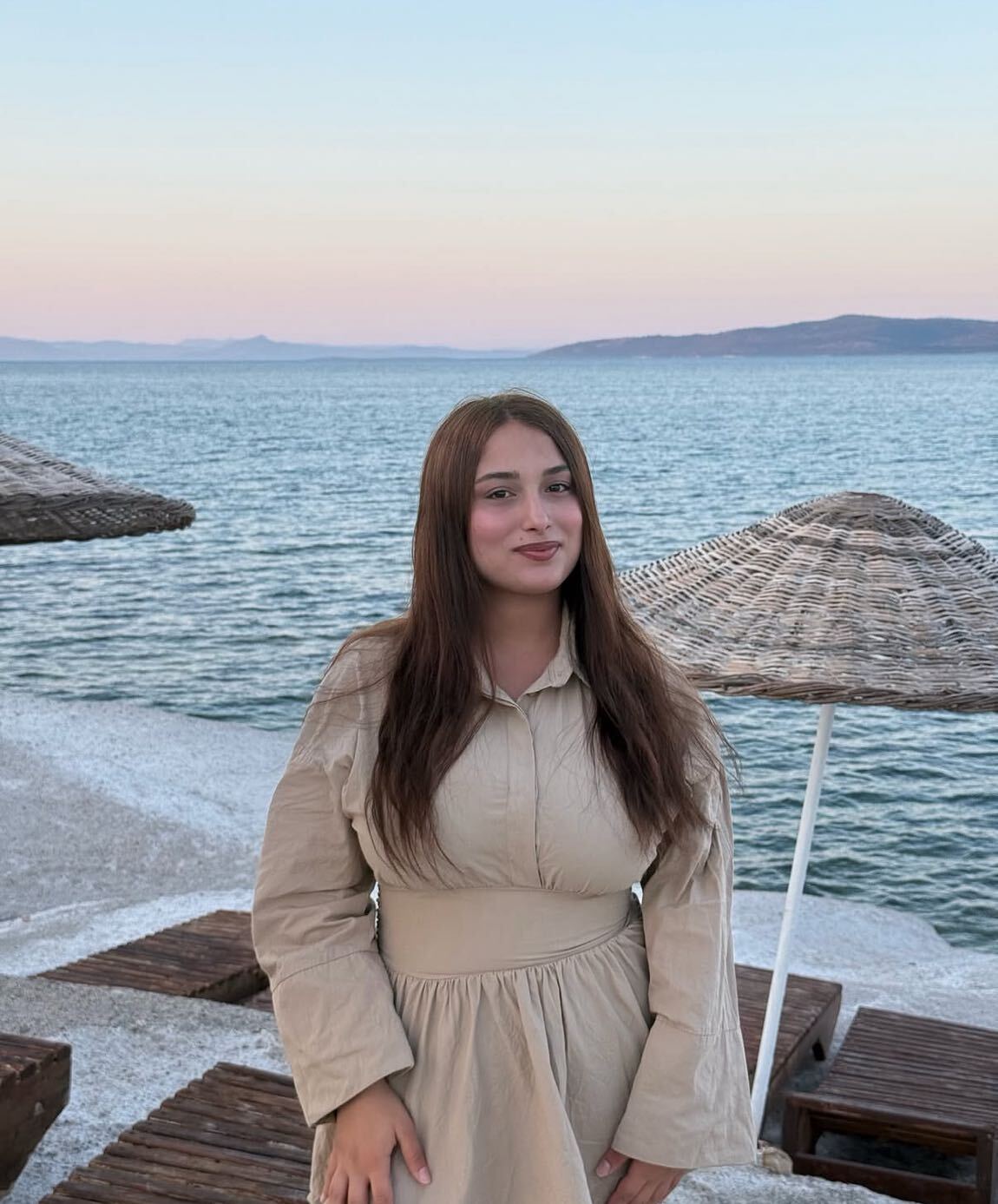 Gömlek prada şal gözlük 3 parça mevcutr — görsel 2/11