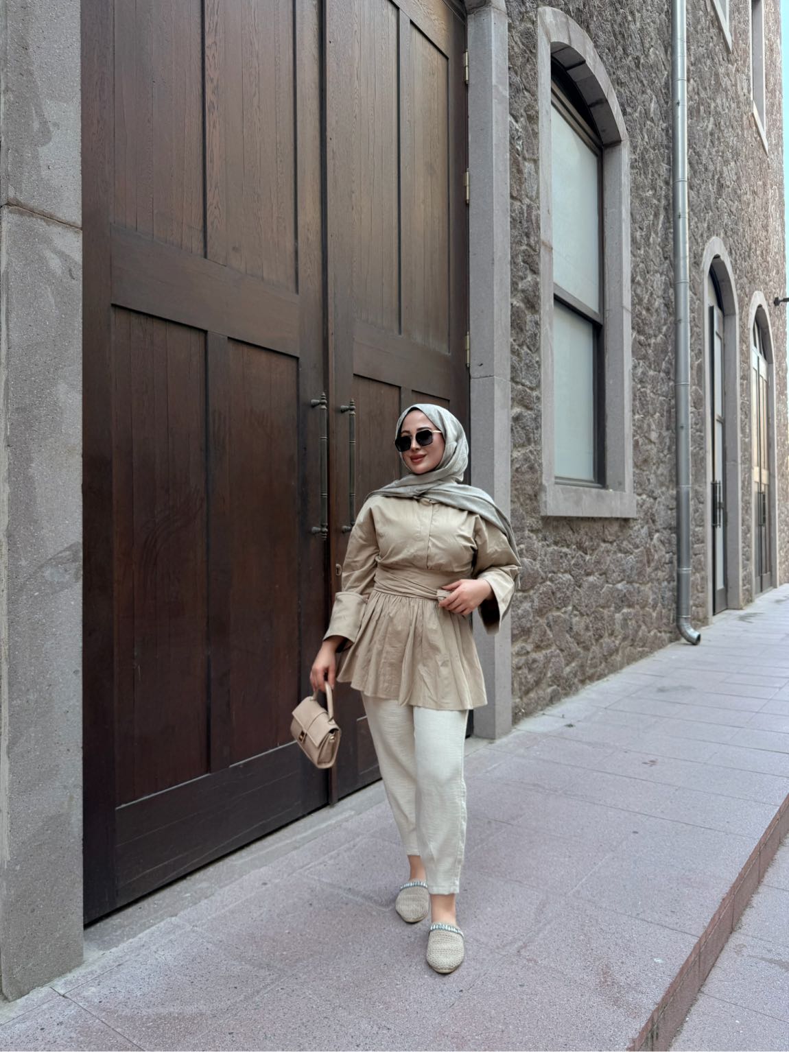 Gömlek prada şal gözlük 3 parça mevcutr — görsel 7/11
