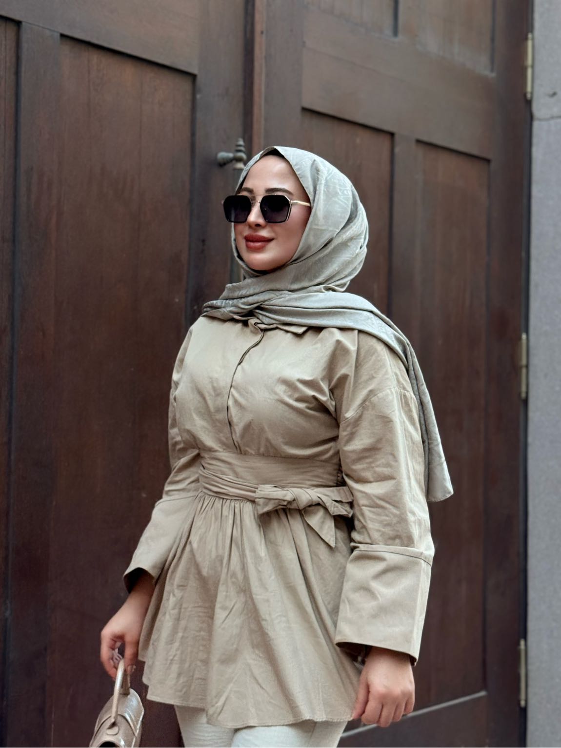 Gömlek prada şal gözlük 3 parça mevcutr — görsel 3/11