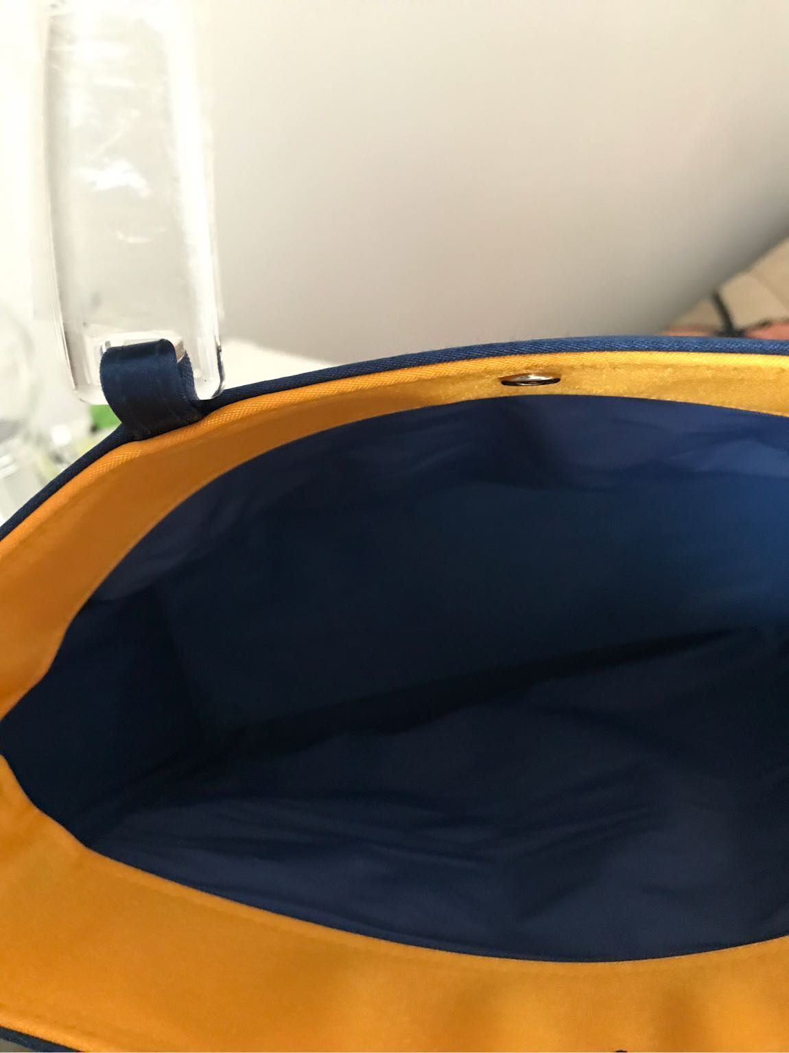 Lacivert Çanta — görsel 4/6
