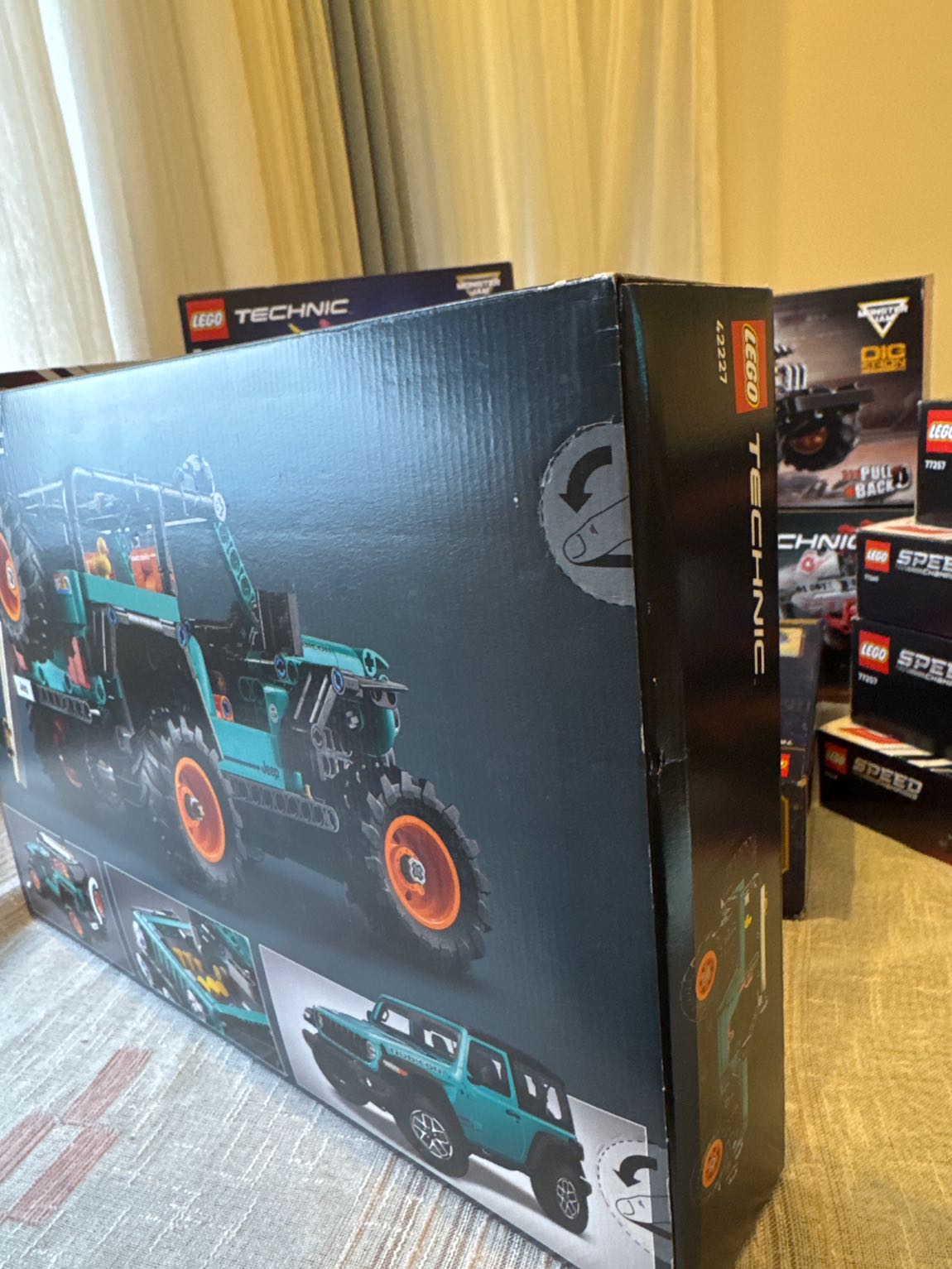 LEGO Technic Jeep Wrangler Rubicon Yapı — görsel 3/4