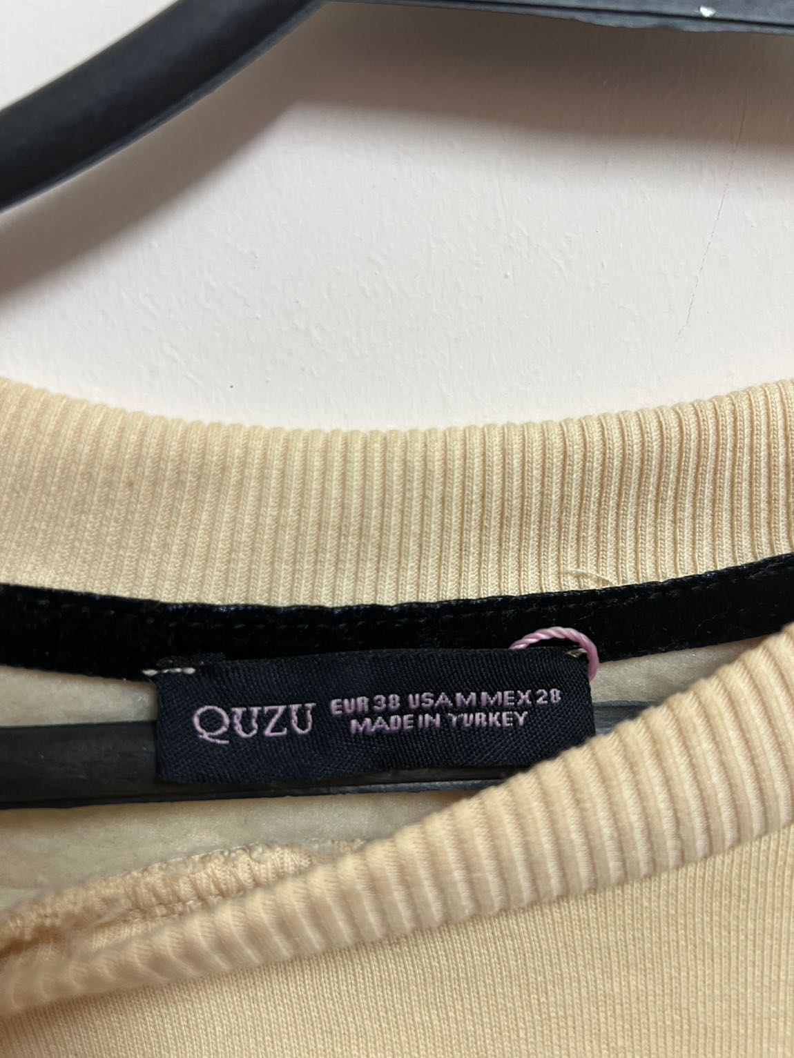 Sarı Kaplan Desenli Sweatshirt — görsel 3/3